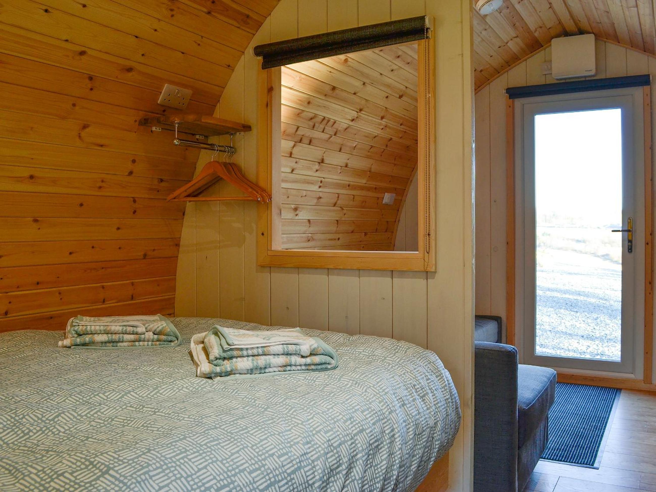 One-Bedroom House 3 photo 1