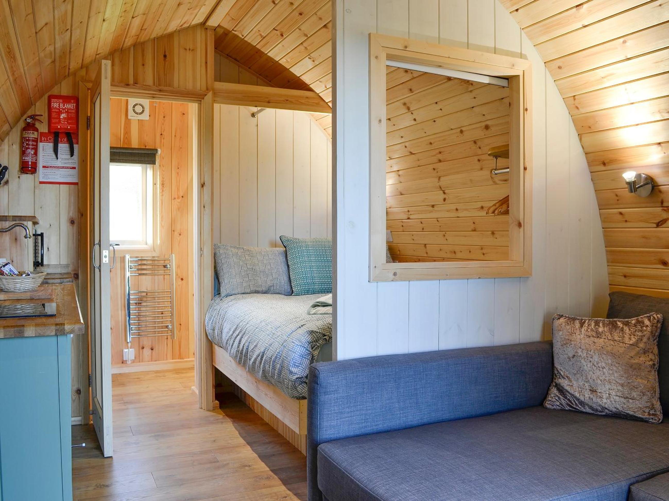 One-Bedroom House 3 photo 2