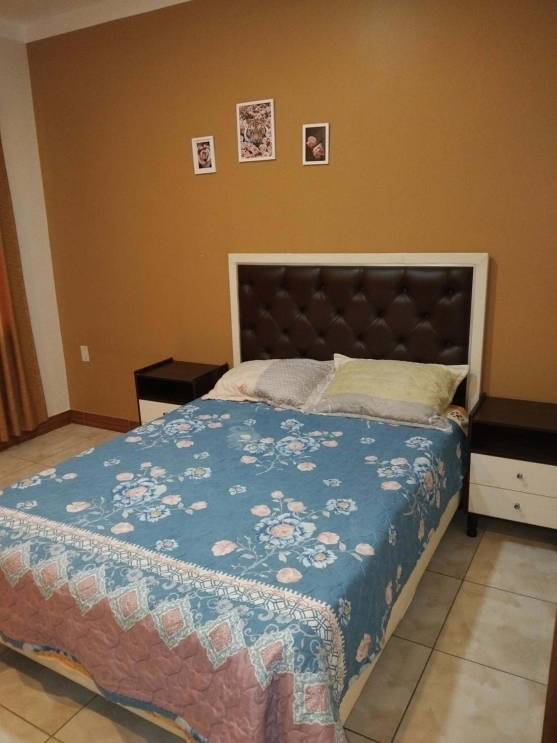 Double Room With Shared Bathroom photo 1