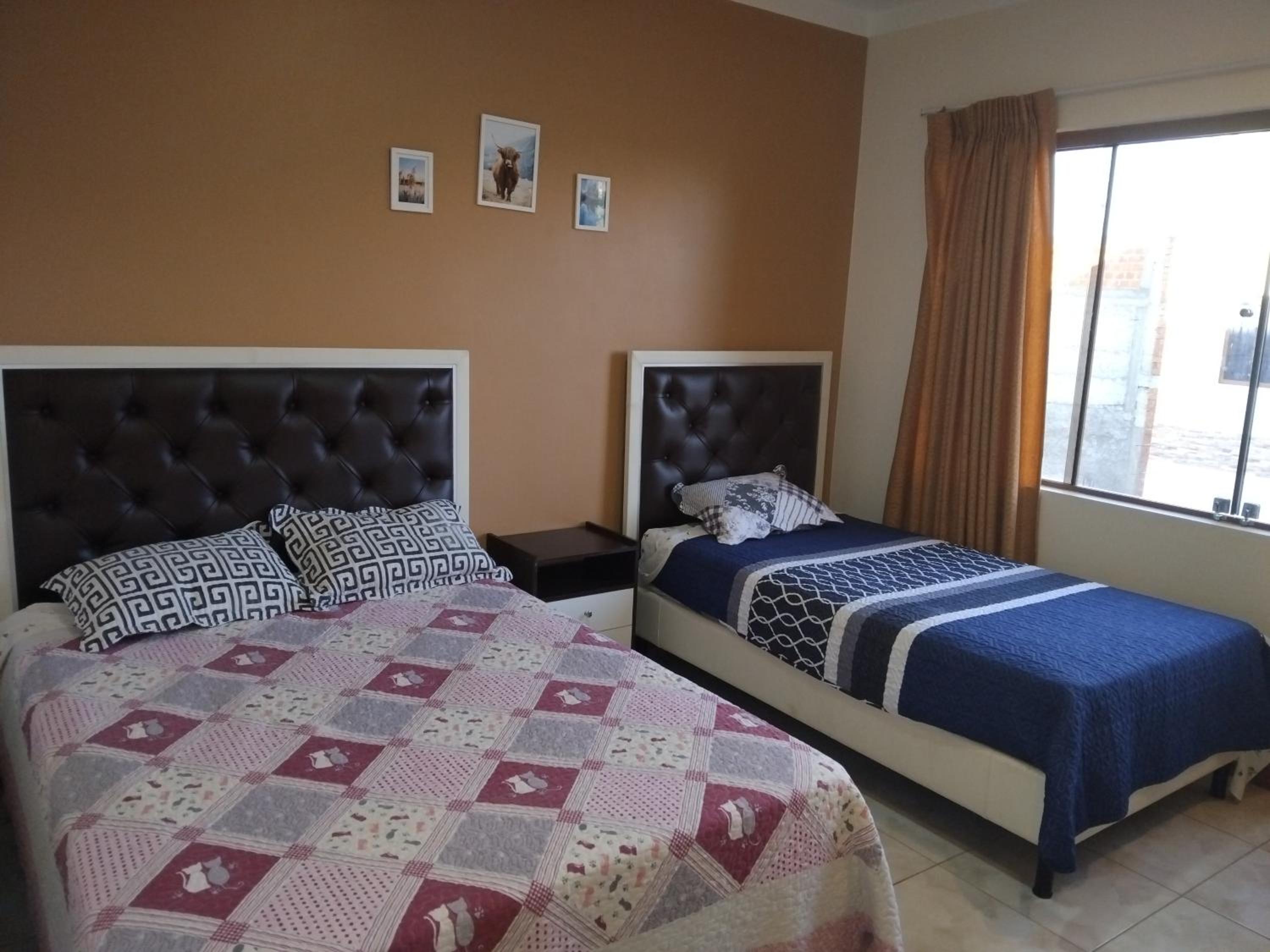 Double Room With Shared Bathroom photo 3