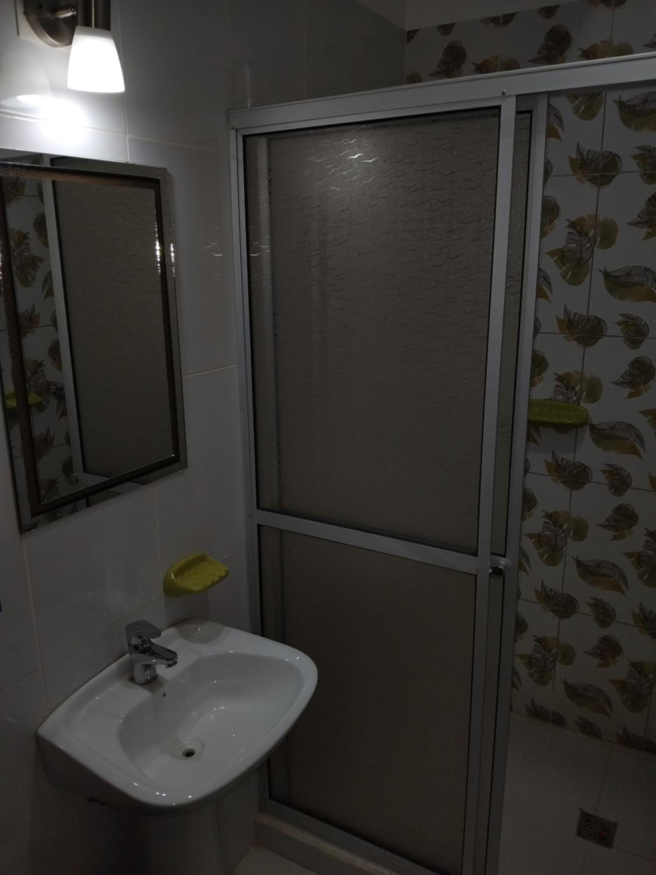 Twin Room With Private Bathroom photo 2