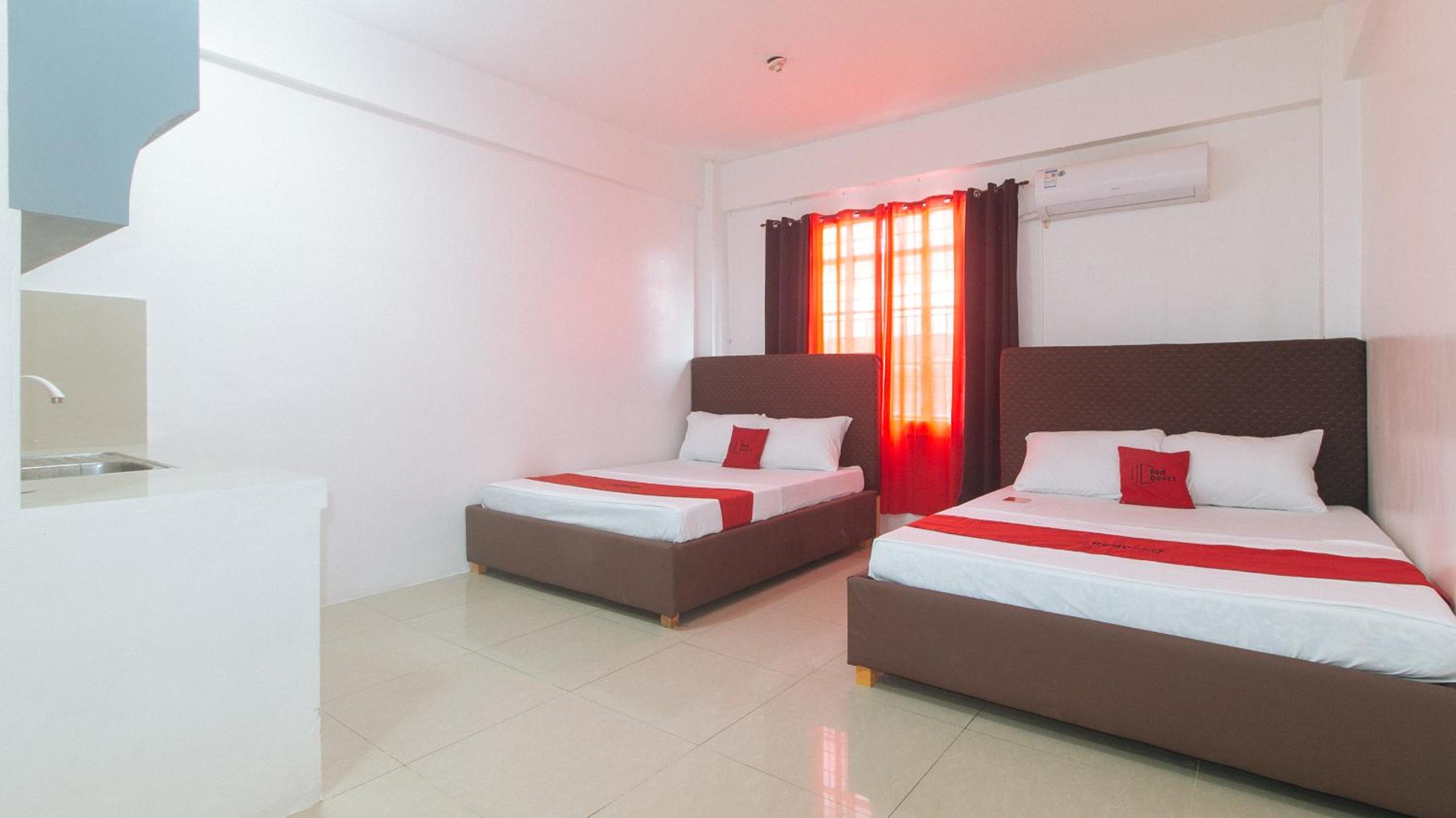 Quadruple Room - Photo 2