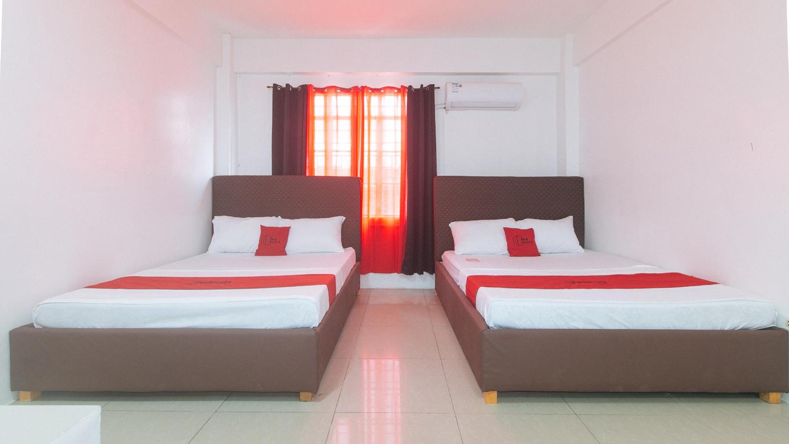 Quadruple Room - Photo 4