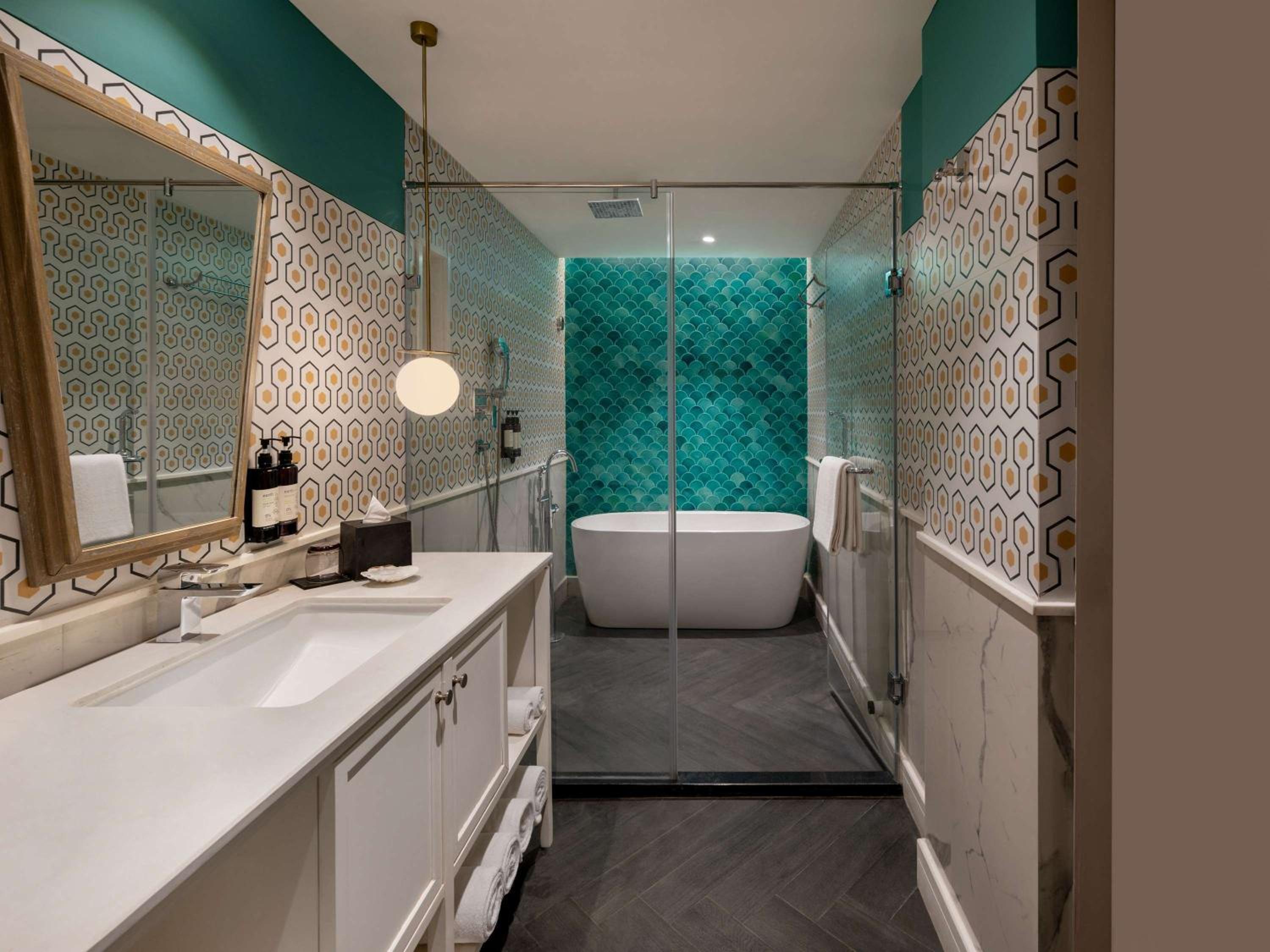Club Room with Balcony, bathtub and private jacuzzi - Beer Bucket 4 on arrival, INR 1000 SPA Credit, 15% Discount on Food & Beverages Club Room with Balcony, bathtub and private jacuzzi - Beer Bucket 4 on arrival, INR 1000 SPA Credit, 15% Discount on Food & Beverages