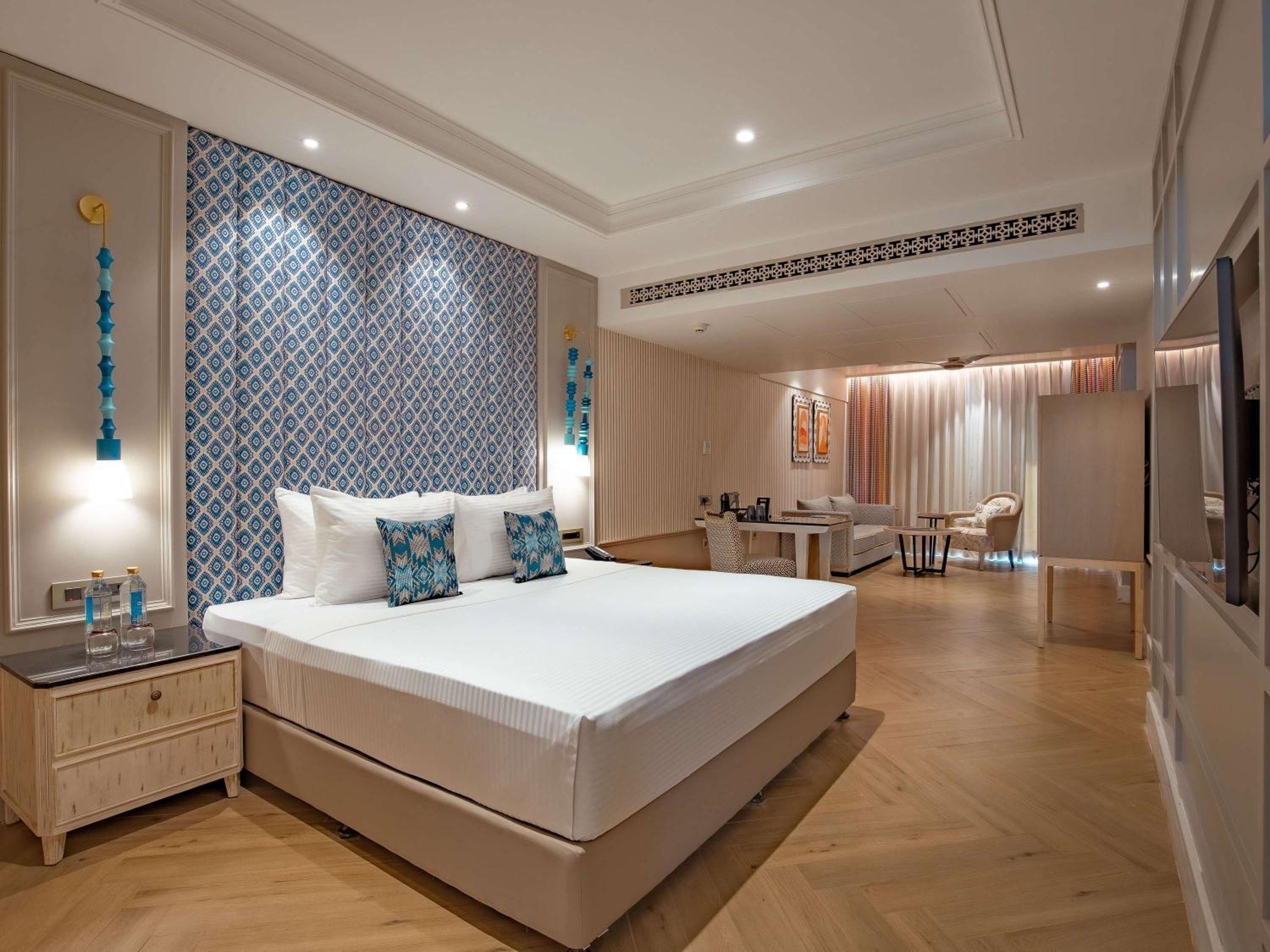Club Room with Balcony, bathtub and private plunge Pool - Beer Bucket 4 on arrival, INR 1000 SPA Credit, 15% Discount on Food & Beverages Club Room with Balcony, bathtub and private plunge Pool - Beer Bucket 4 on arrival, INR 1000 SPA Credit, 15% Discount on Food & Beverages