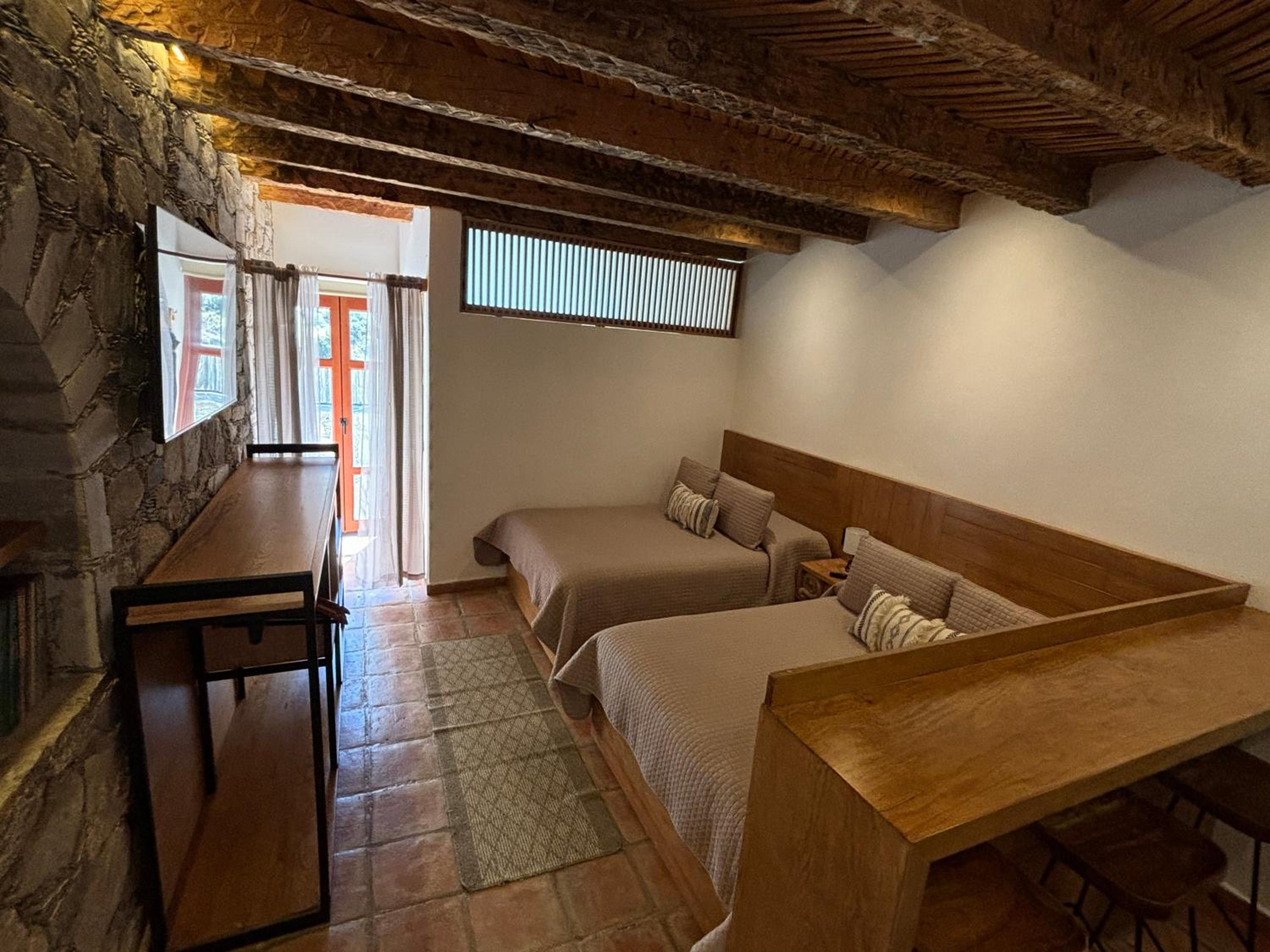Double or Twin Room with Balcony photo 1
