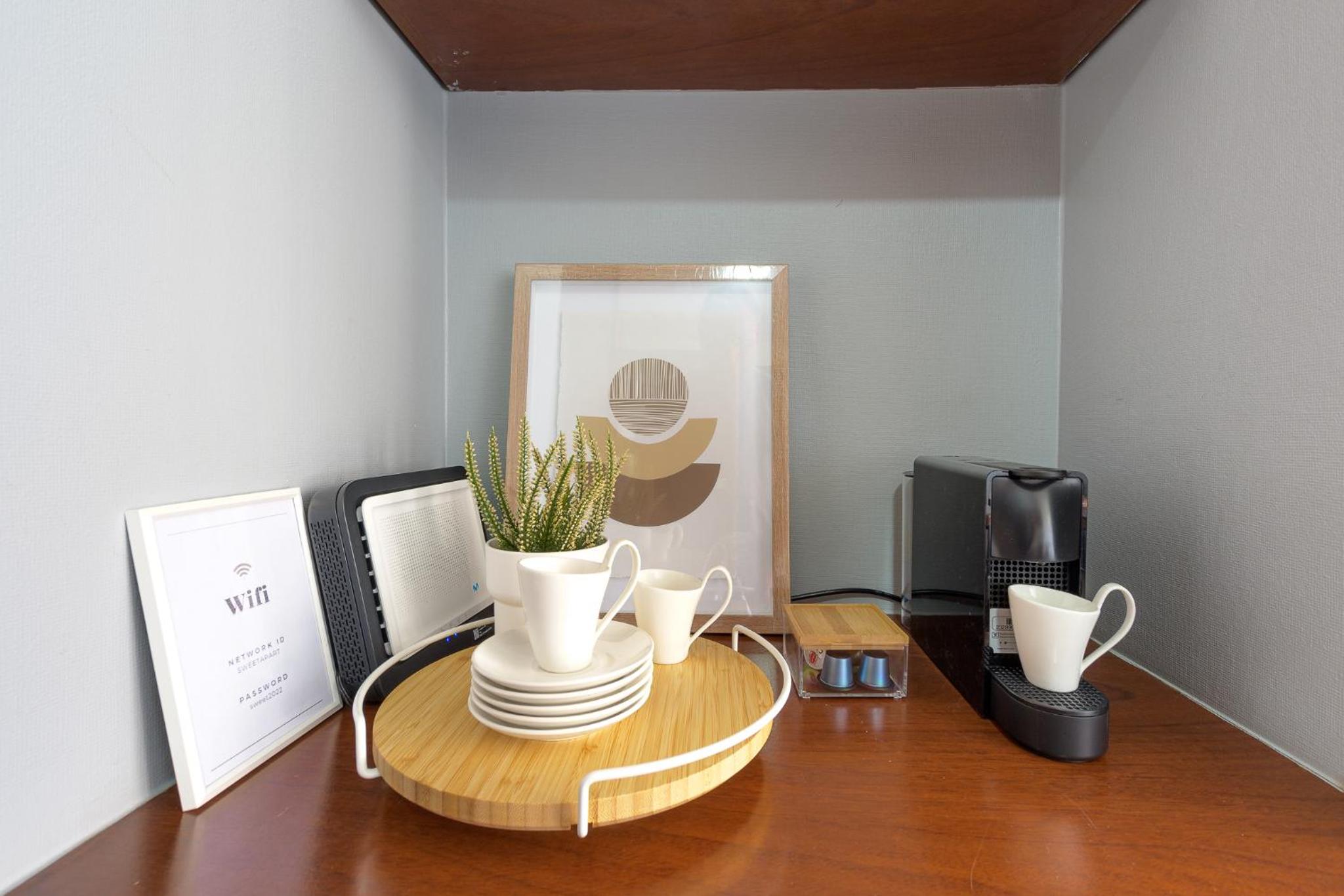 One-Bedroom Apartment photo 2