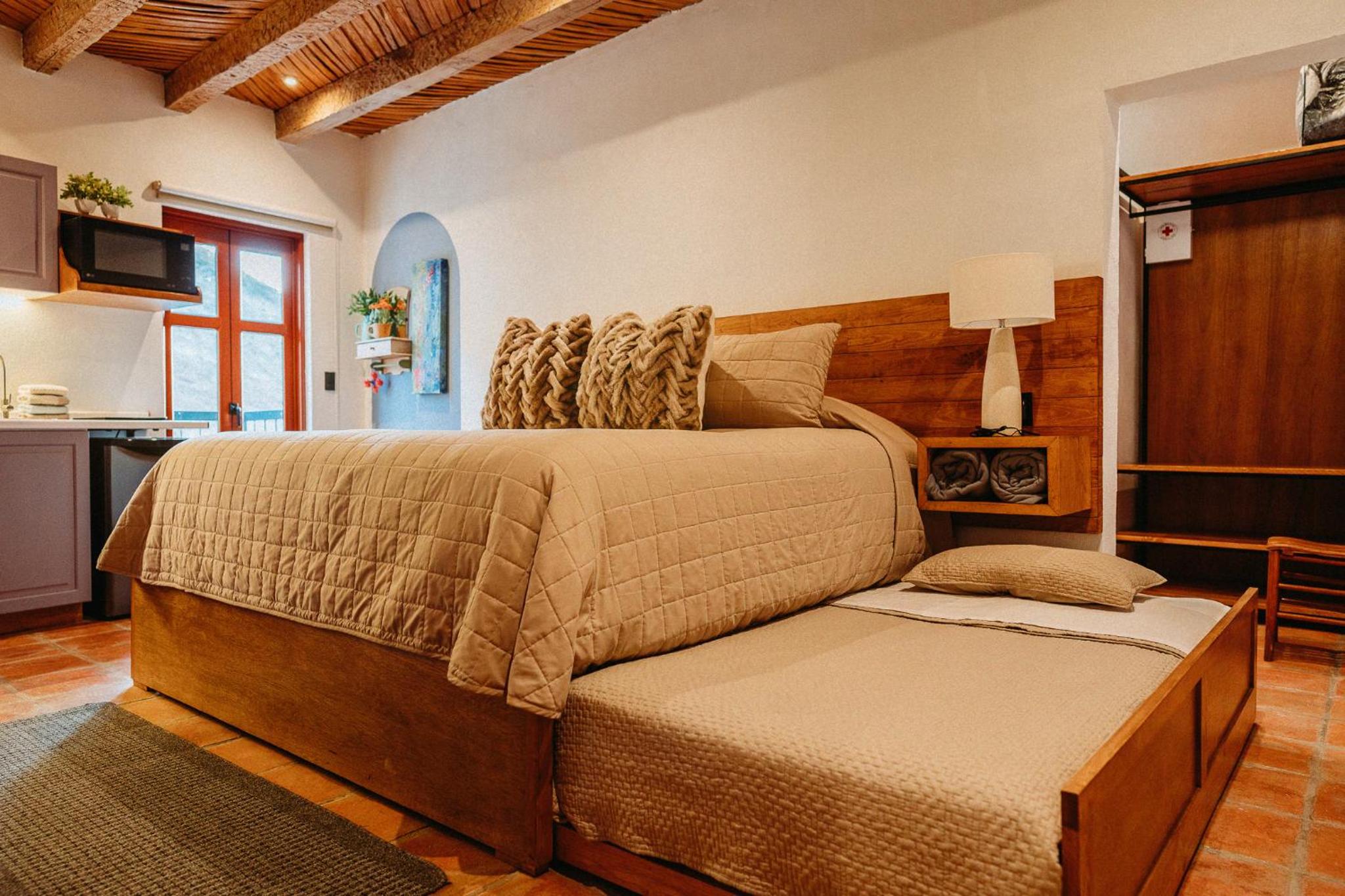 Twin Room with Balcony photo 1