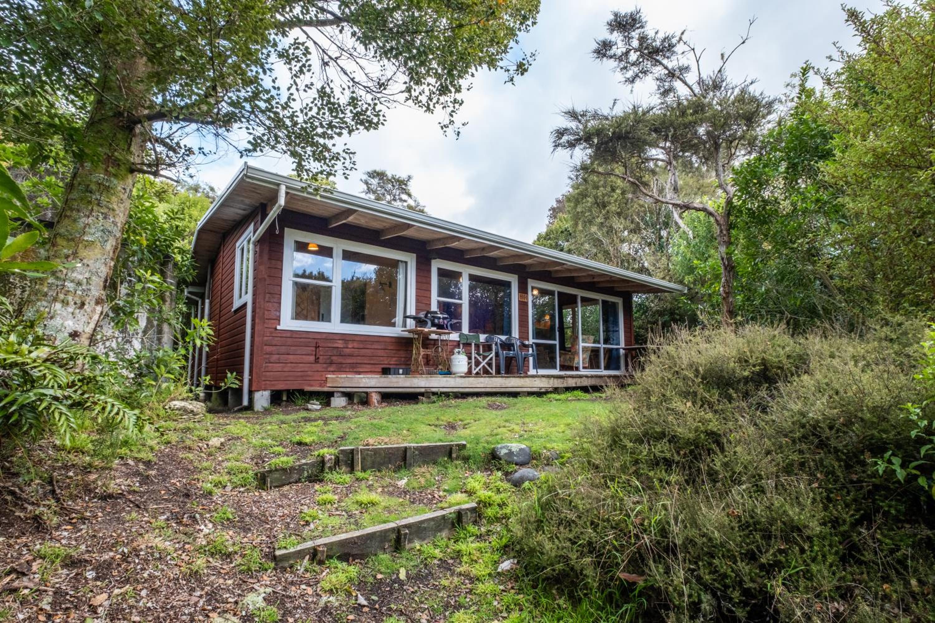 Three-Bedroom Vacation Home  photo 2