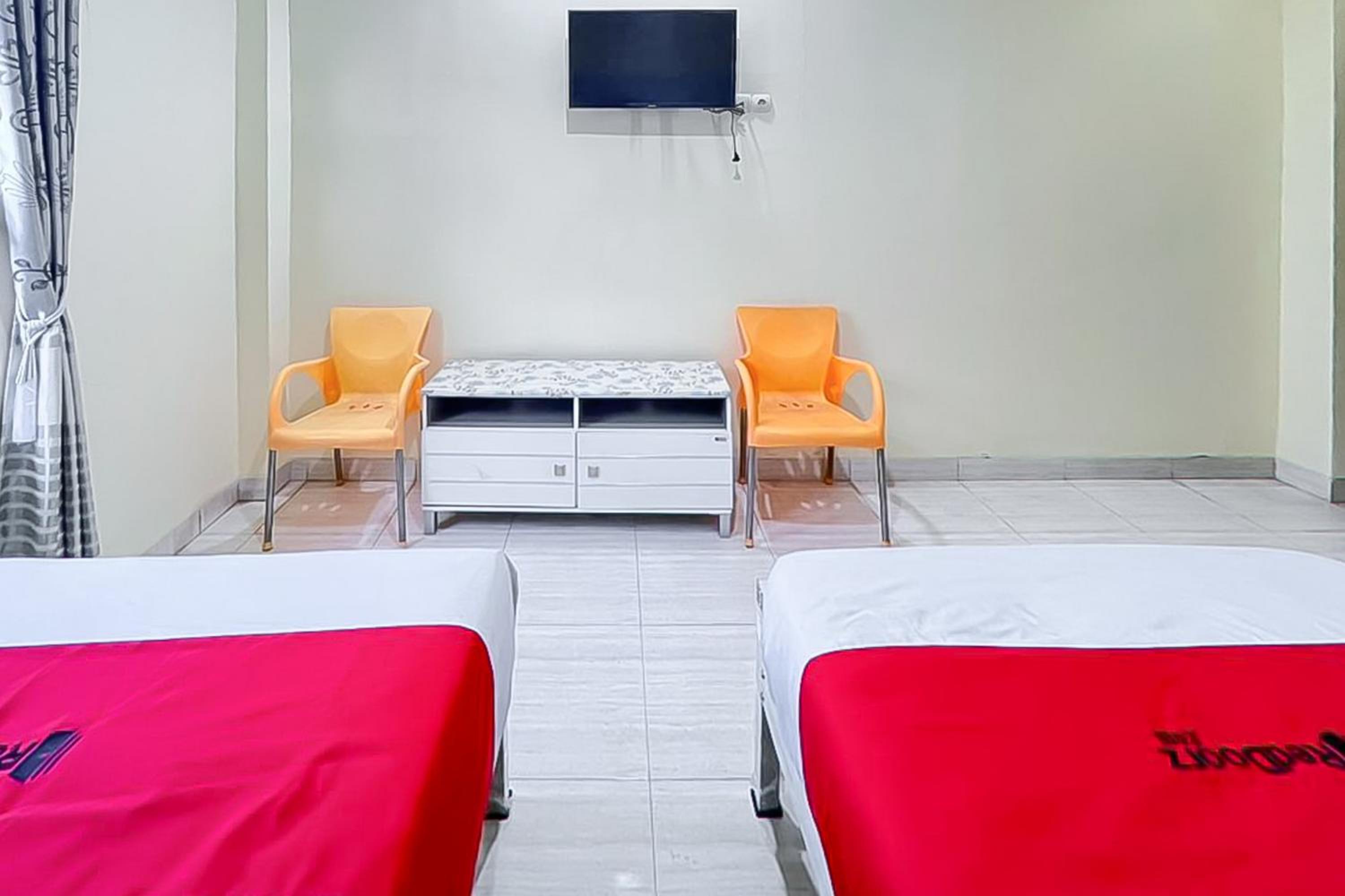 Deluxe Twin Room - Photo 3