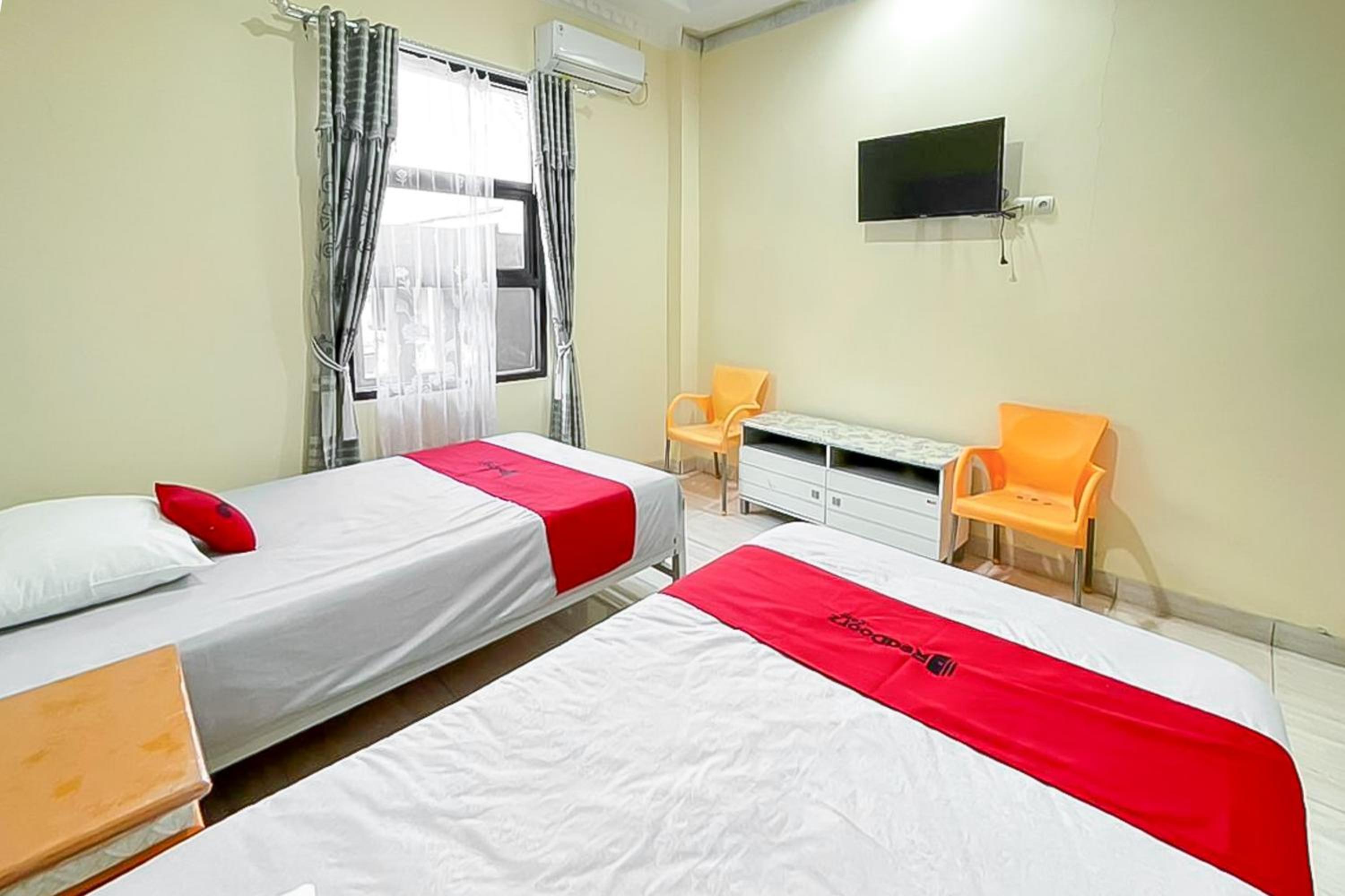Deluxe Twin Room - Photo 5