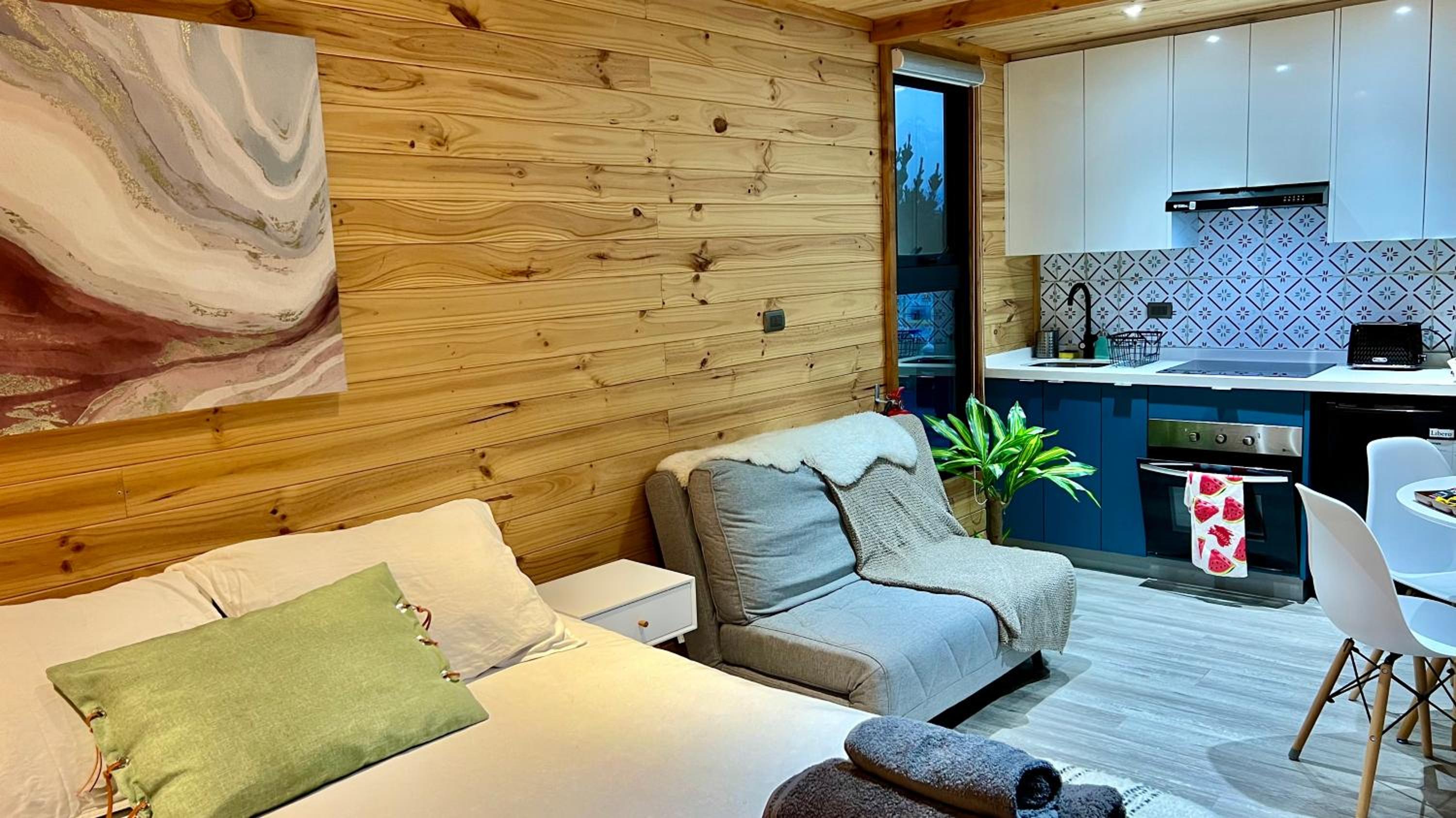 Quadruple Room with Mountain View photo 3