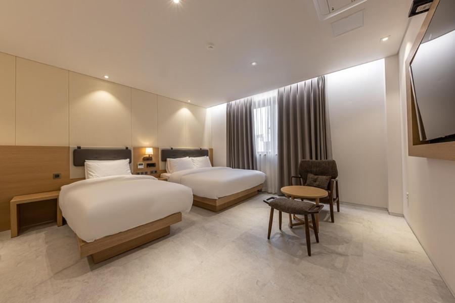 Deluxe Twin Room photo 1