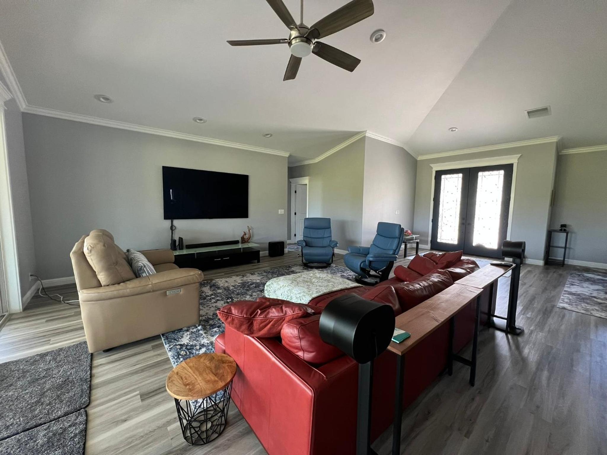 Four-Bedroom House photo 3