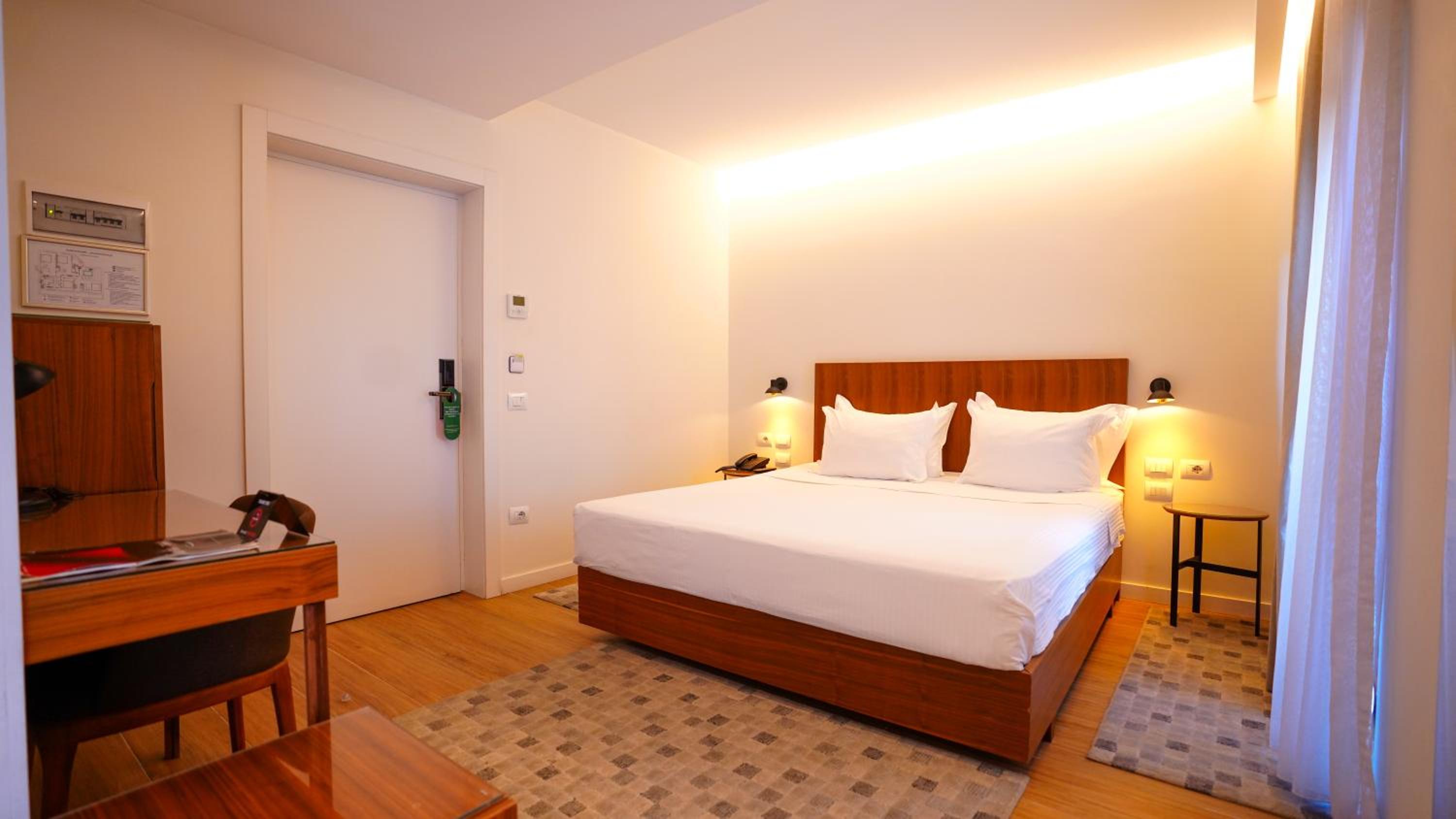 Deluxe Double Room photo 2