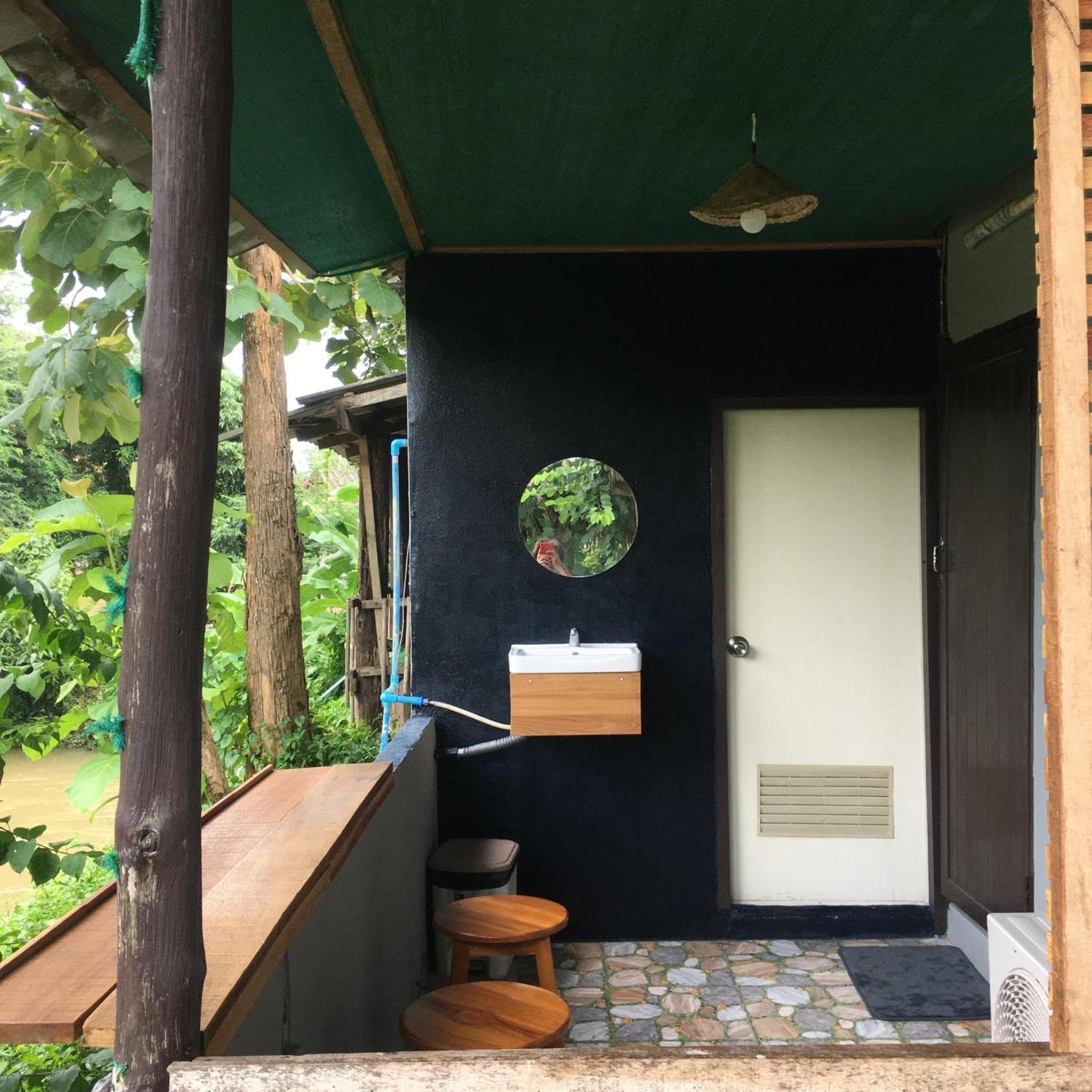 Double Room with Balcony (2 Adults + 1 Child) photo 3