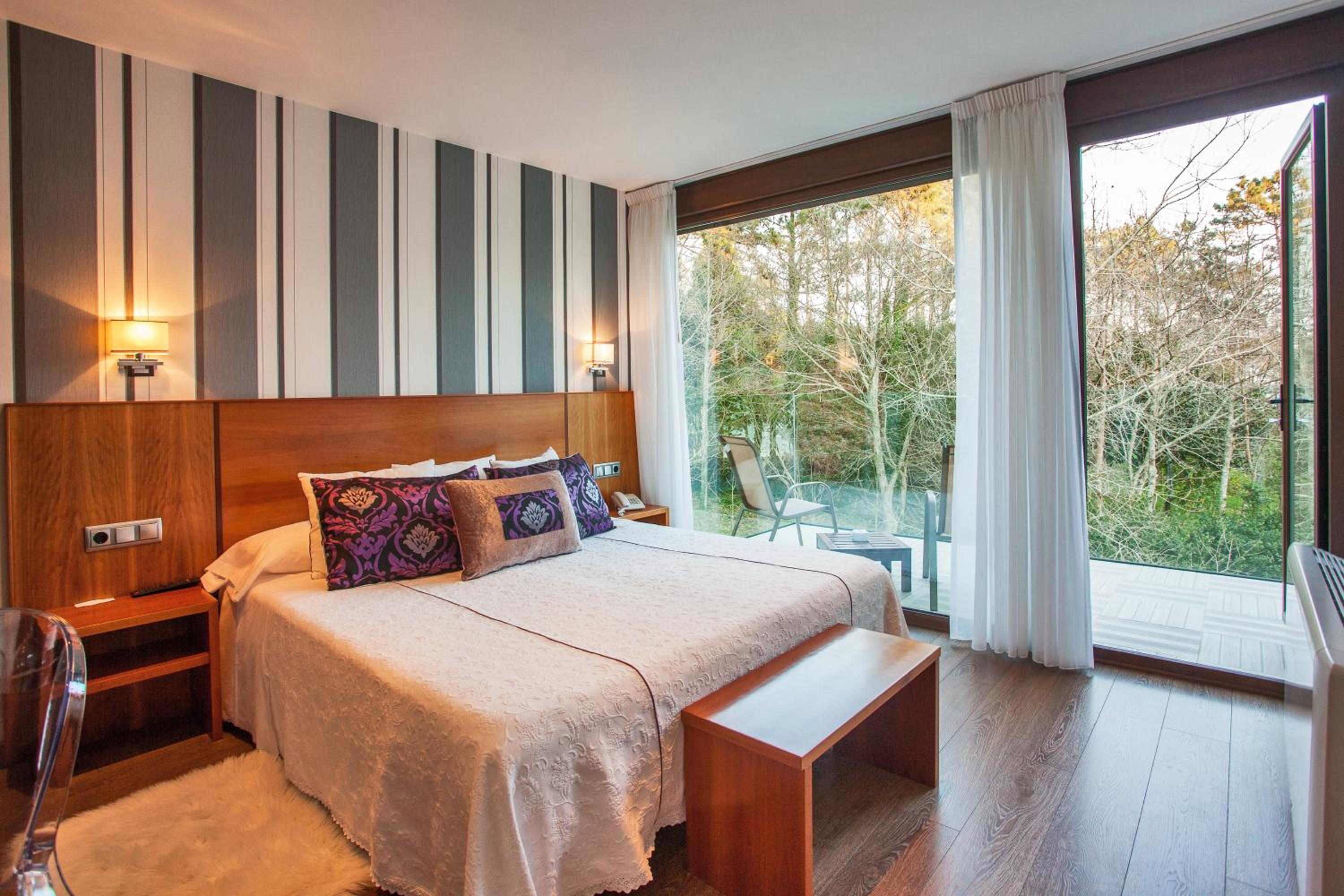 Deluxe Double Room with Sea View - Photo 1