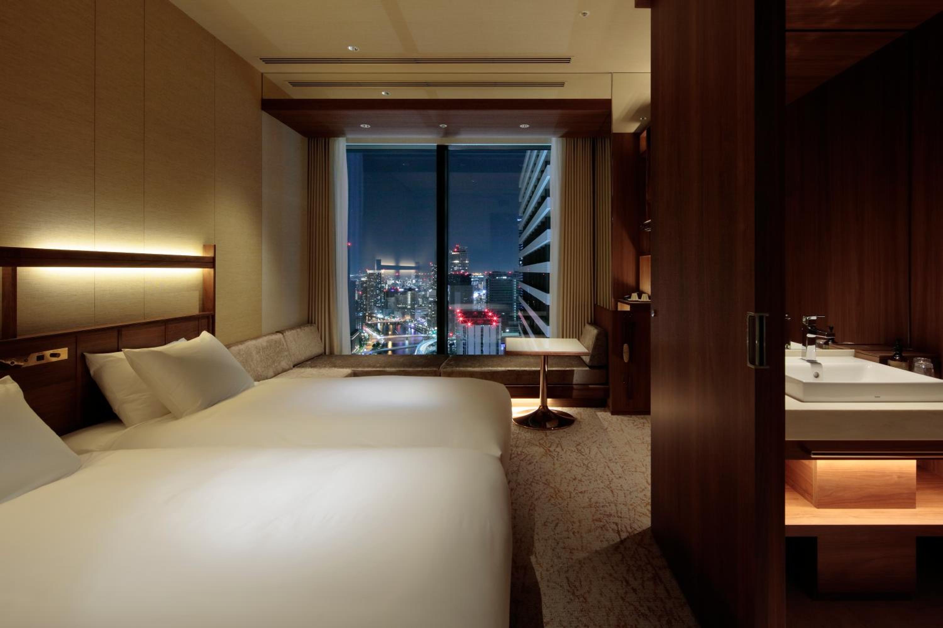 Deluxe Twin Room - Non-Smoking - Photo 6