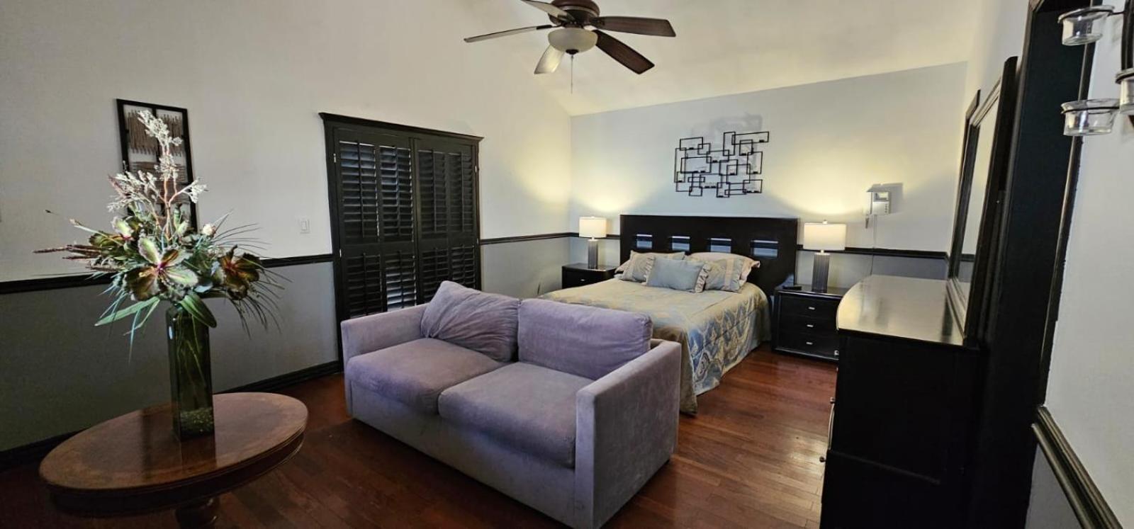 Three-Bedroom House photo 1