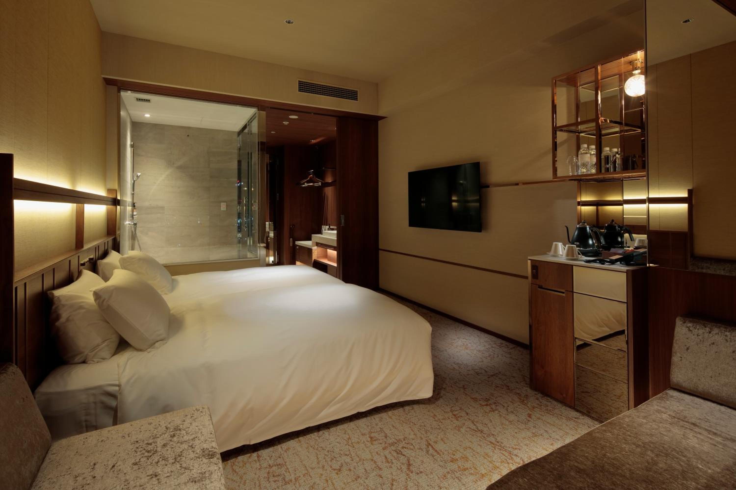 Executive Twin Room - Non-Smoking - Photo 6