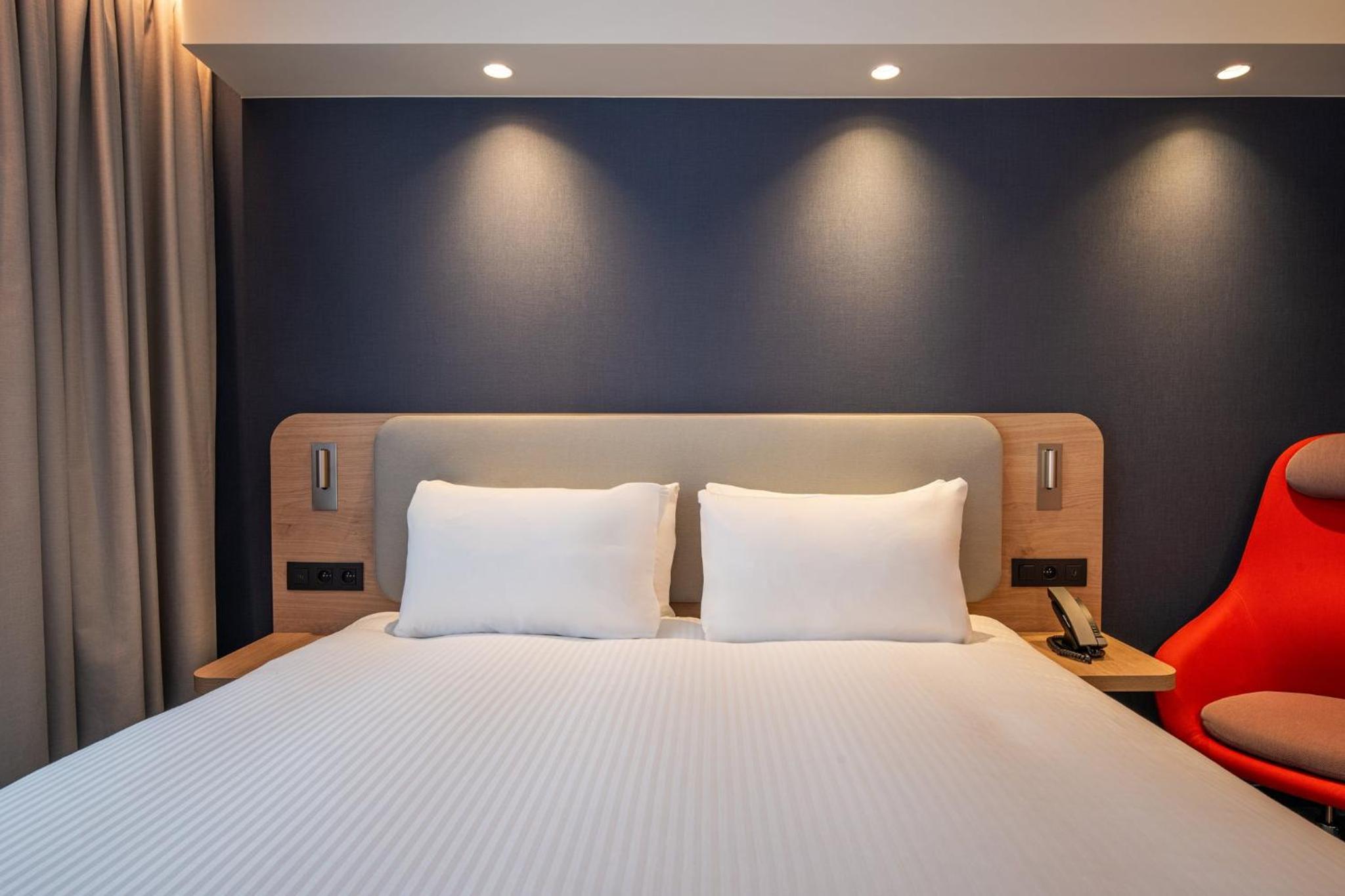 Standard King Room - Photo 1