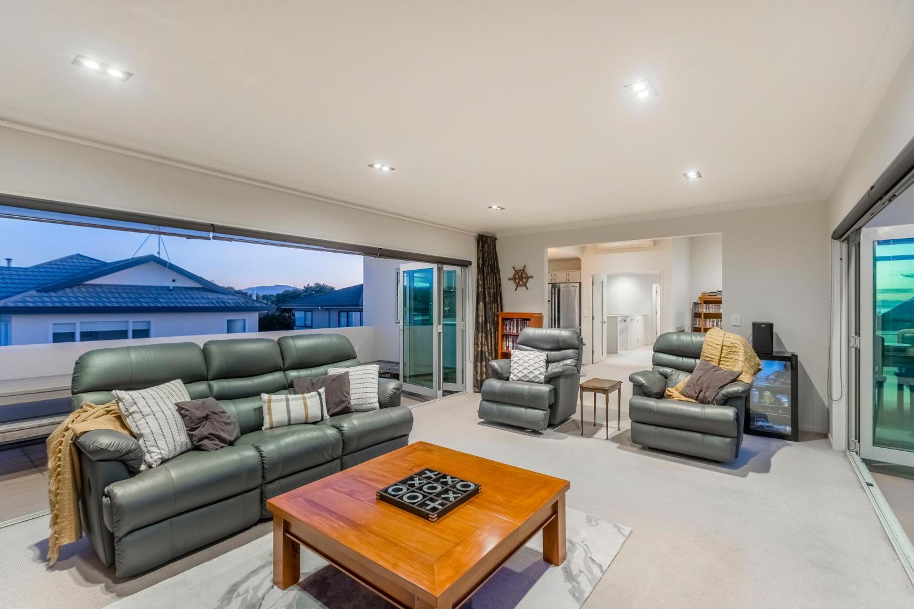 Four-Bedroom House photo 2