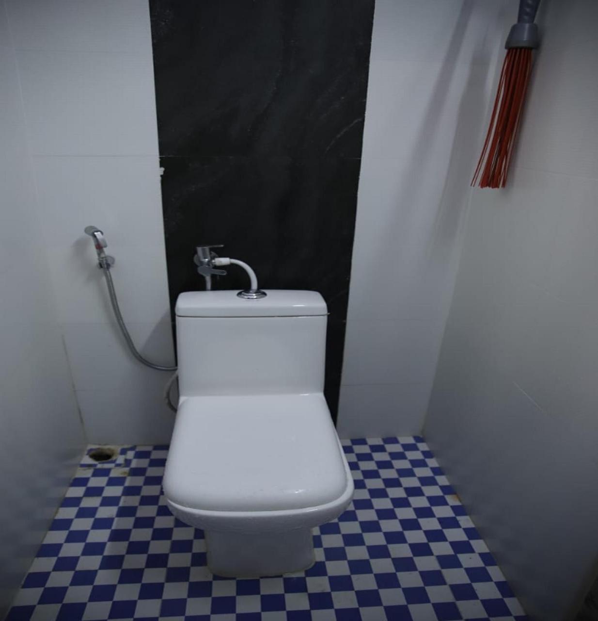 Double Room - Photo 7