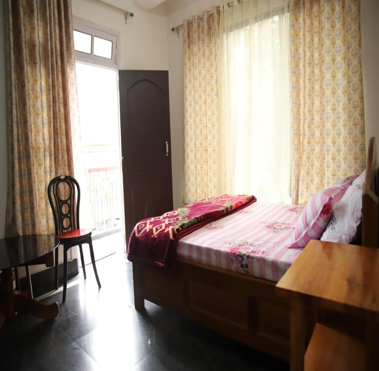 Double Room - Photo 10