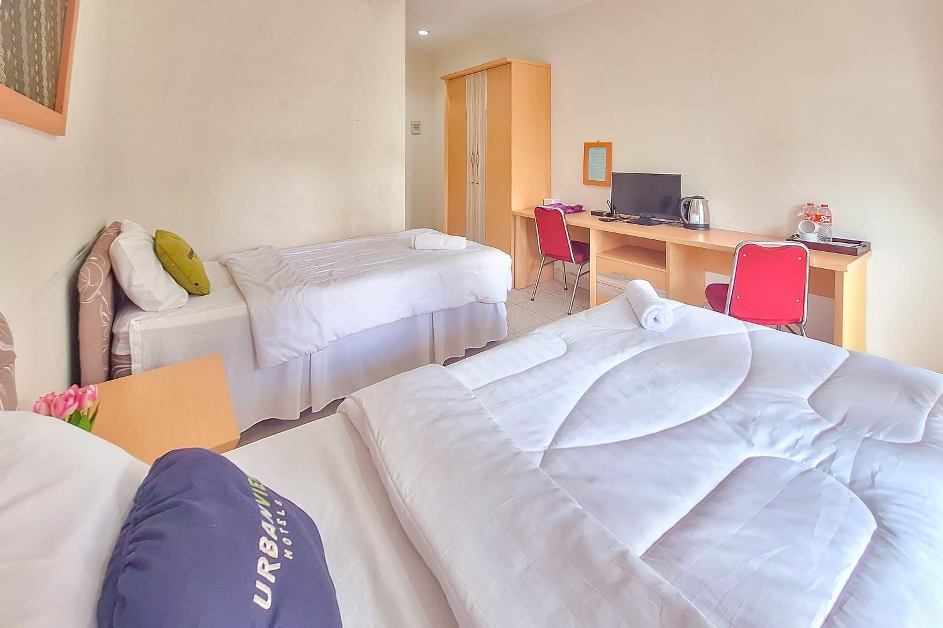 Deluxe Twin Room - Photo 3