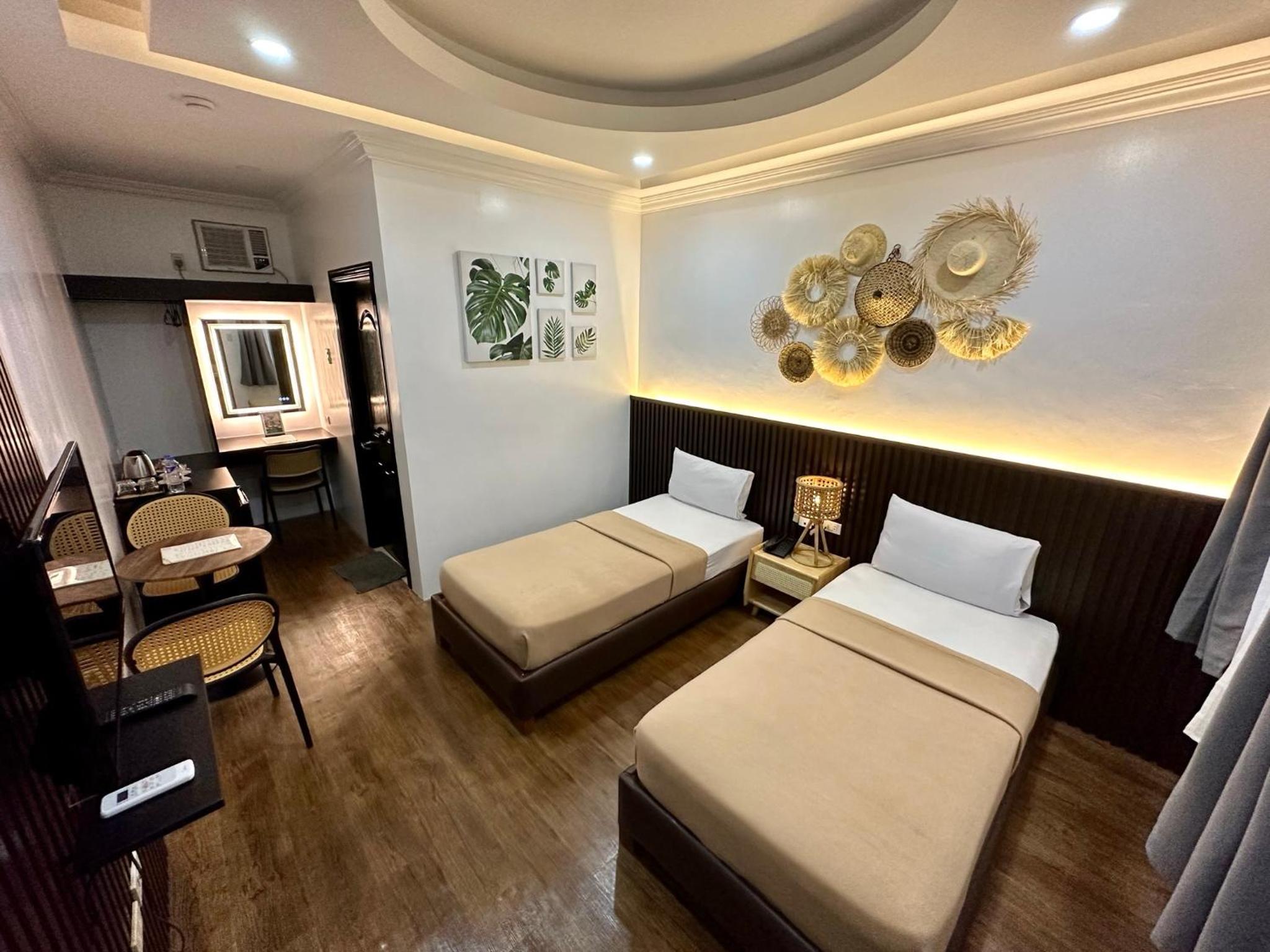 Standard Twin Room