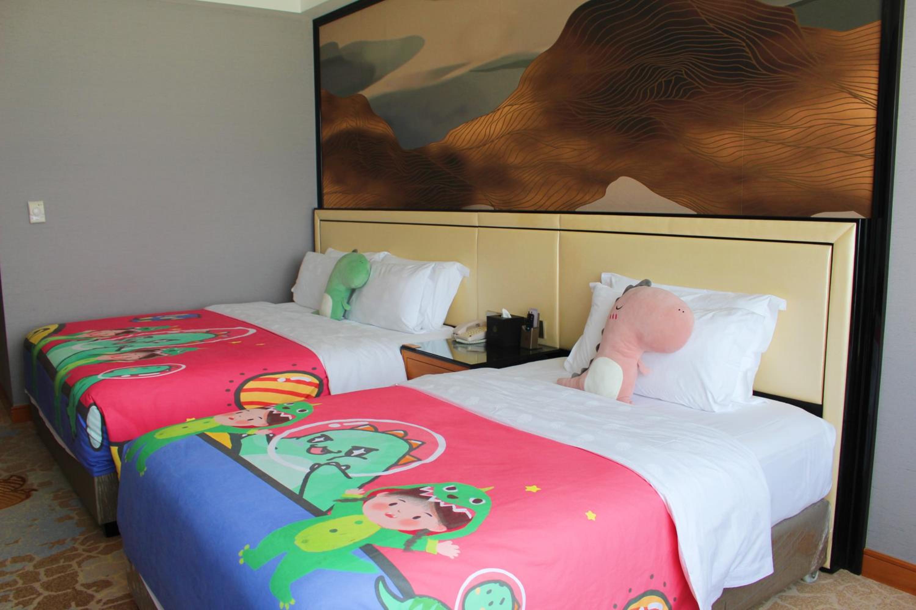 Triple Room with City View