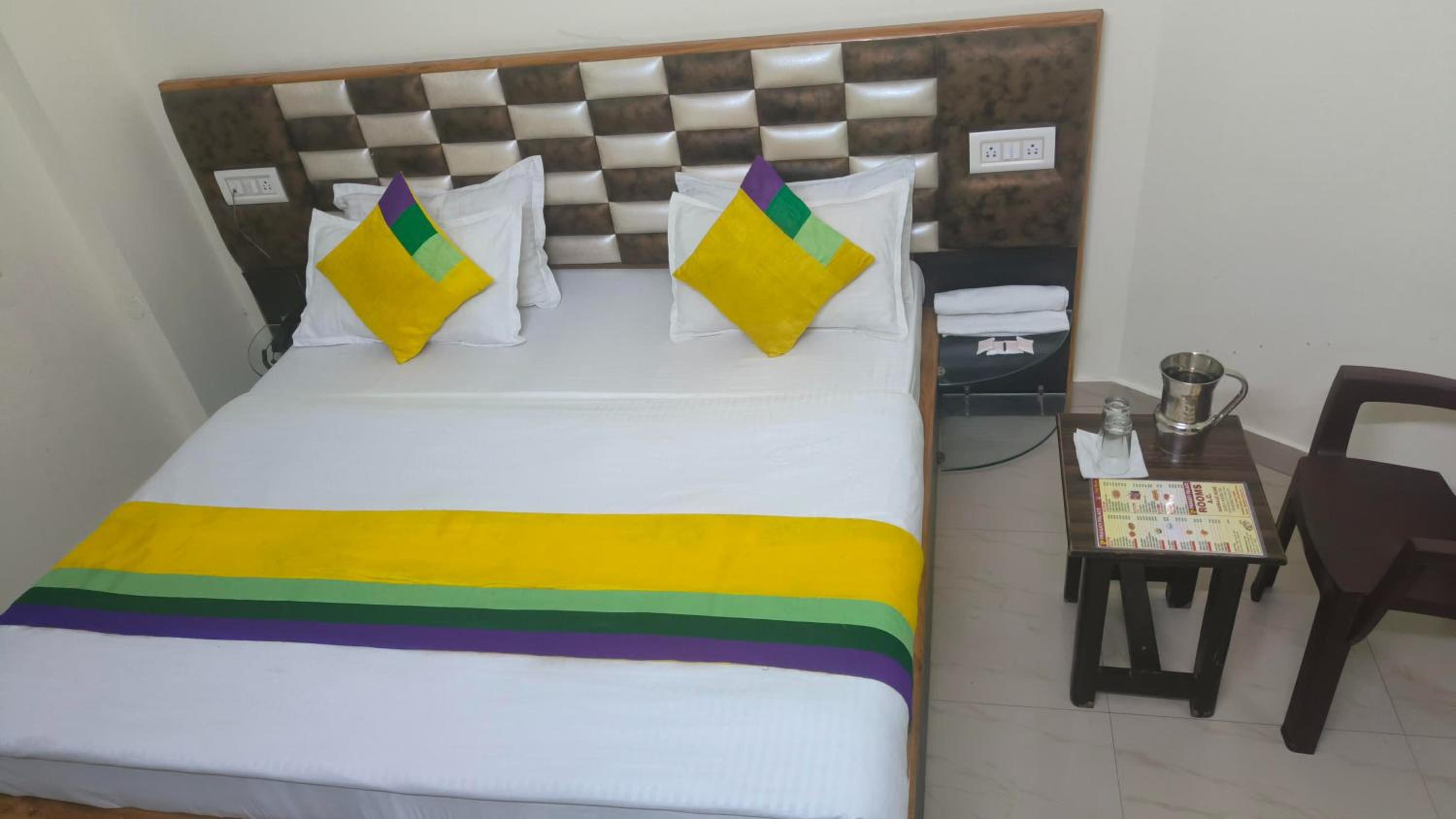Deluxe Room - Photo 4