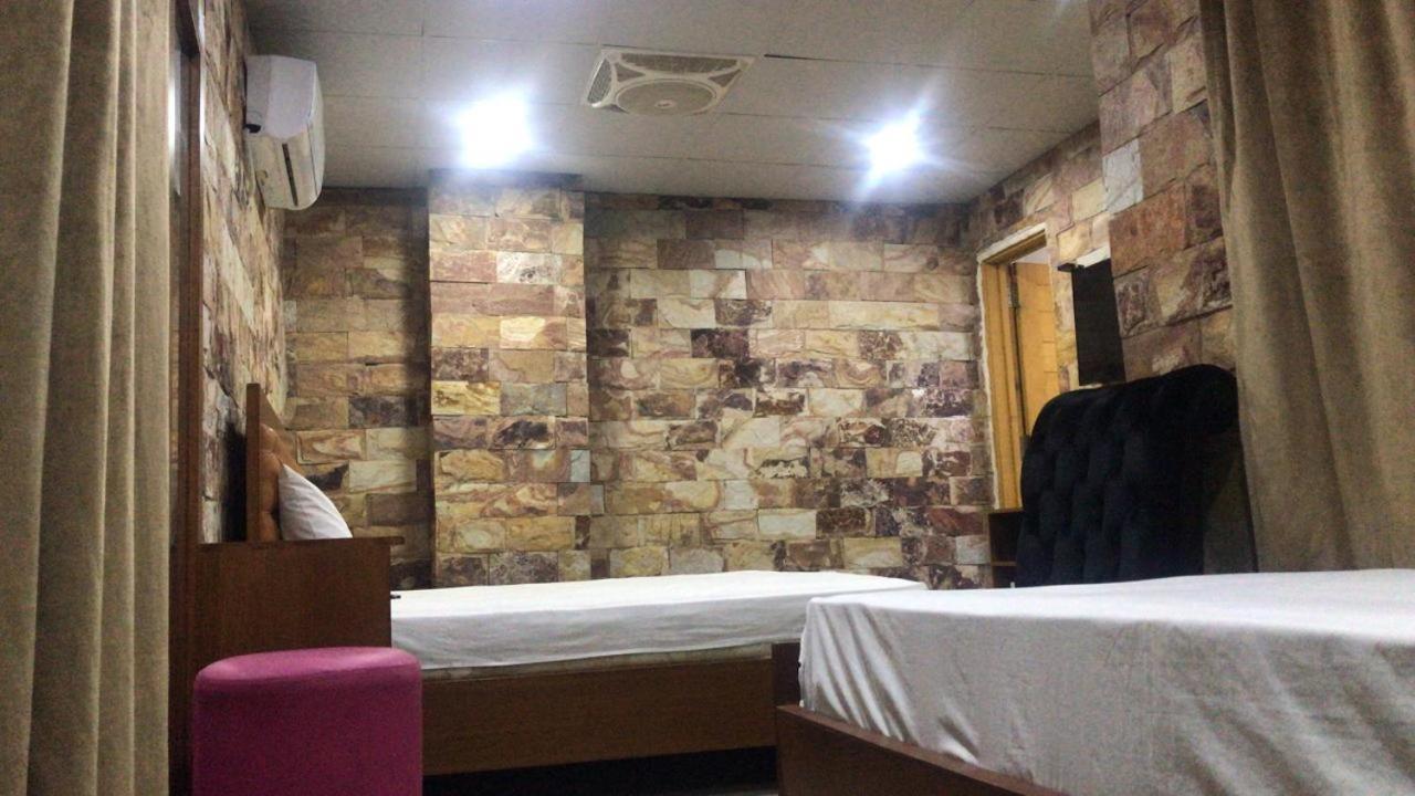 Large Single Room photo 1