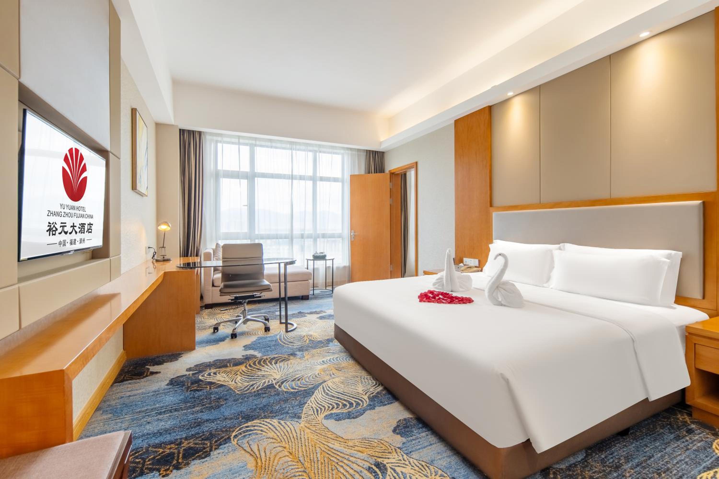 Deluxe Family Suite