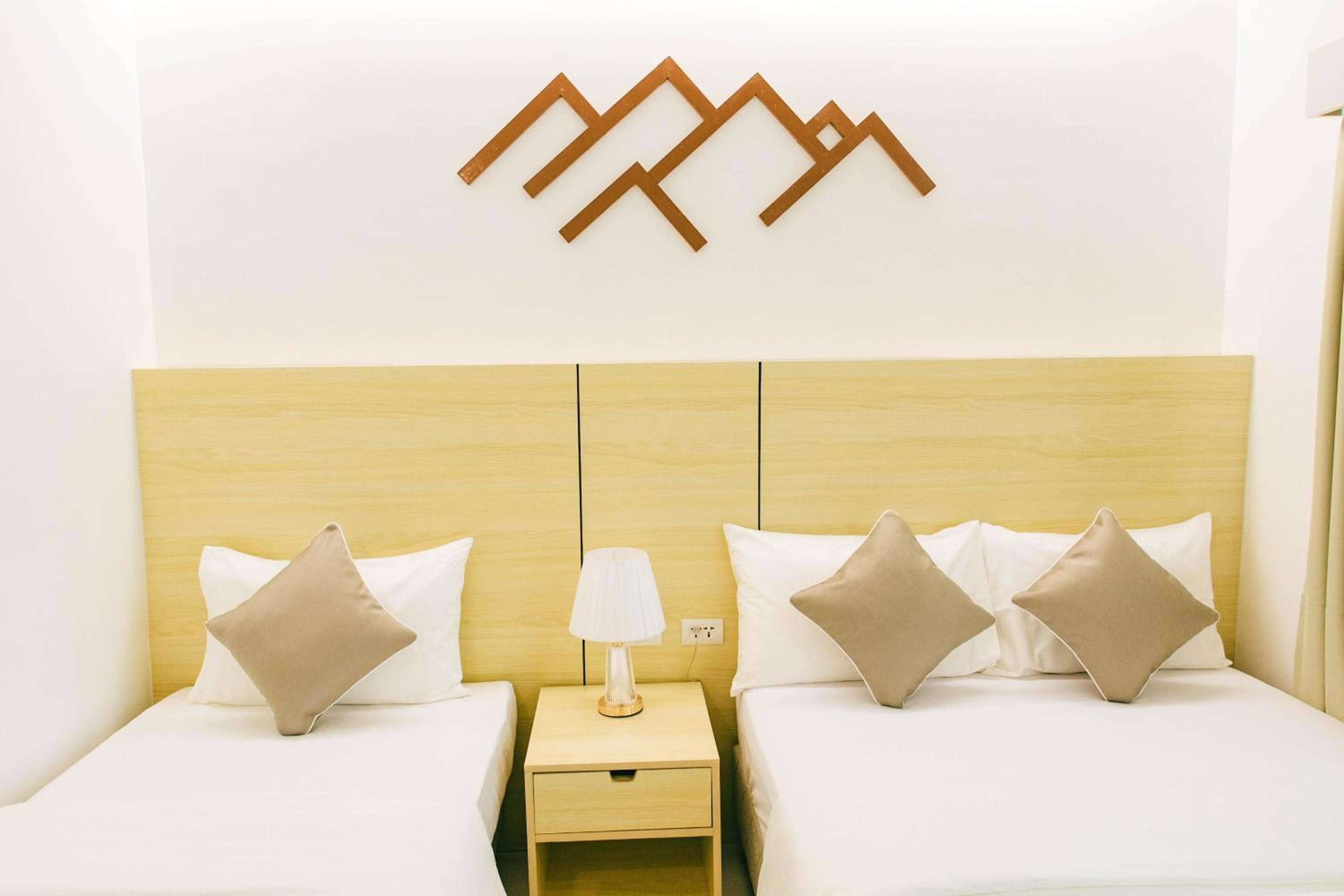 Deluxe Triple Room - Photo 2