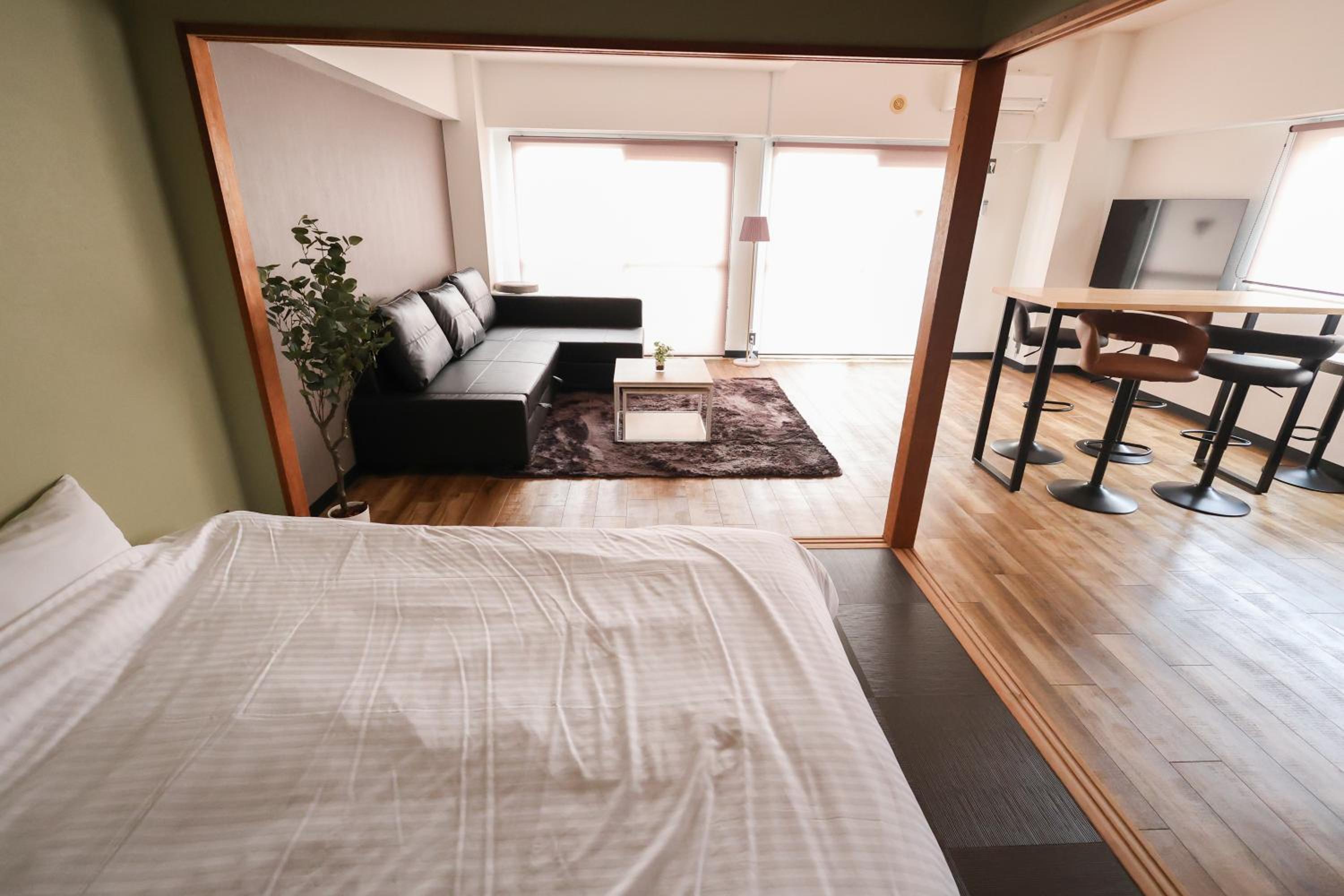 Apartment photo 2