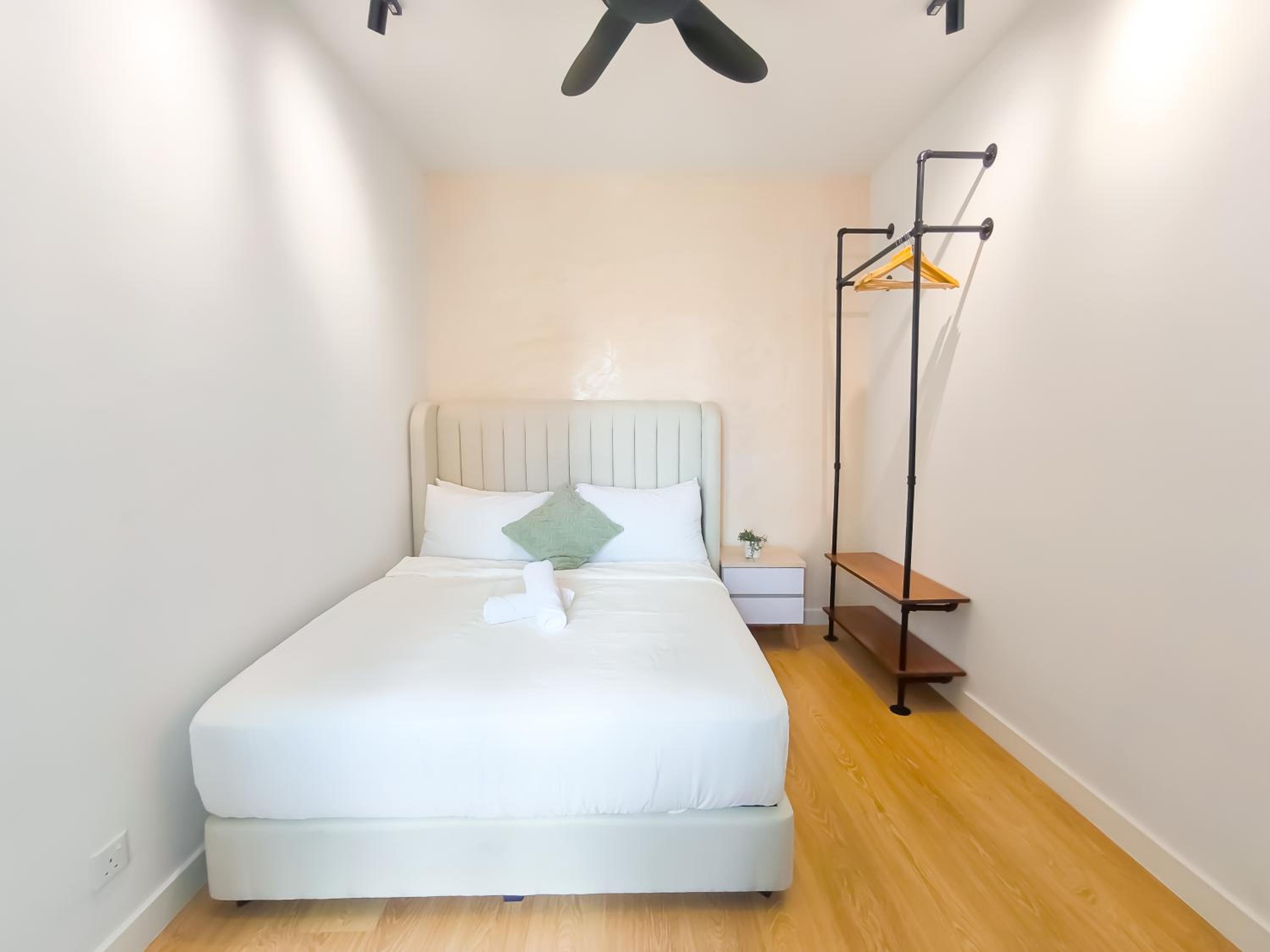 Three-Bedroom Superior Apartment - Photo 30