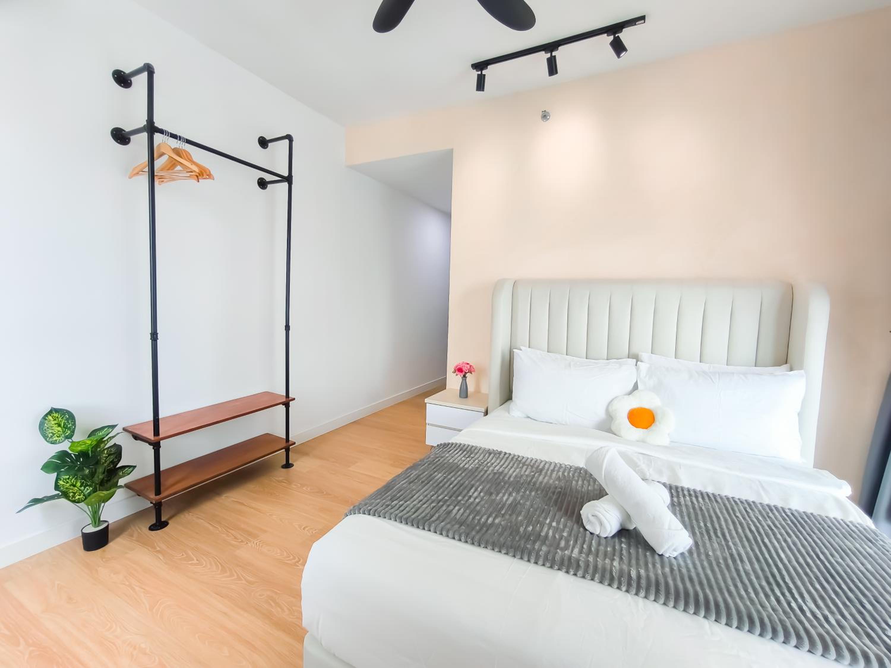 Three-Bedroom Superior Apartment - Photo 35