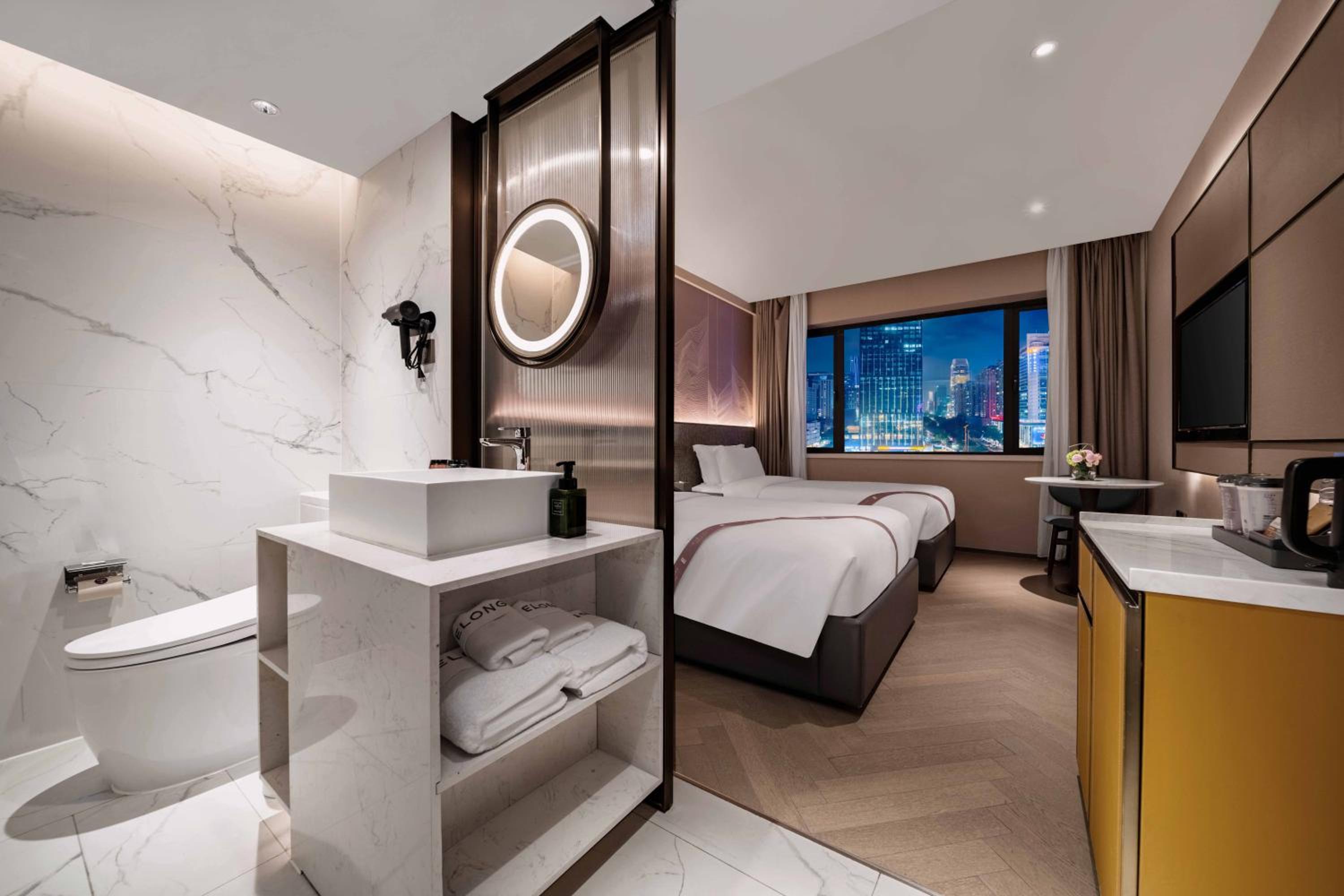 Deluxe City-view Twin Room