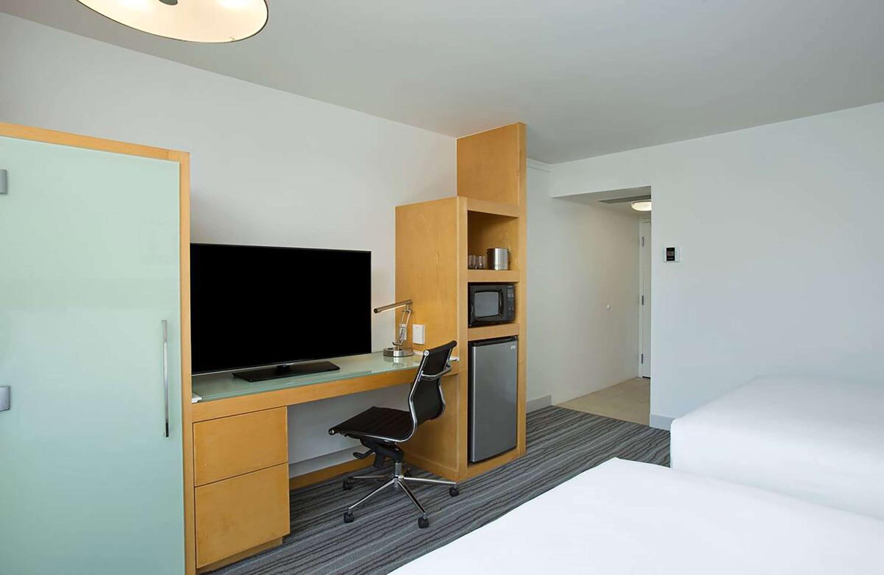 Queen Room with Two Queen Beds - Photo 1