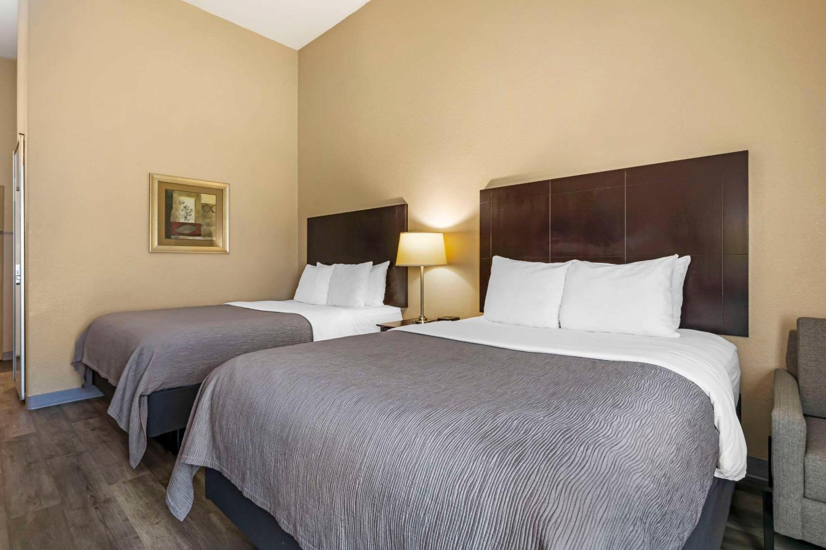 Queen Room with Two Queen Beds - Non-Smoking