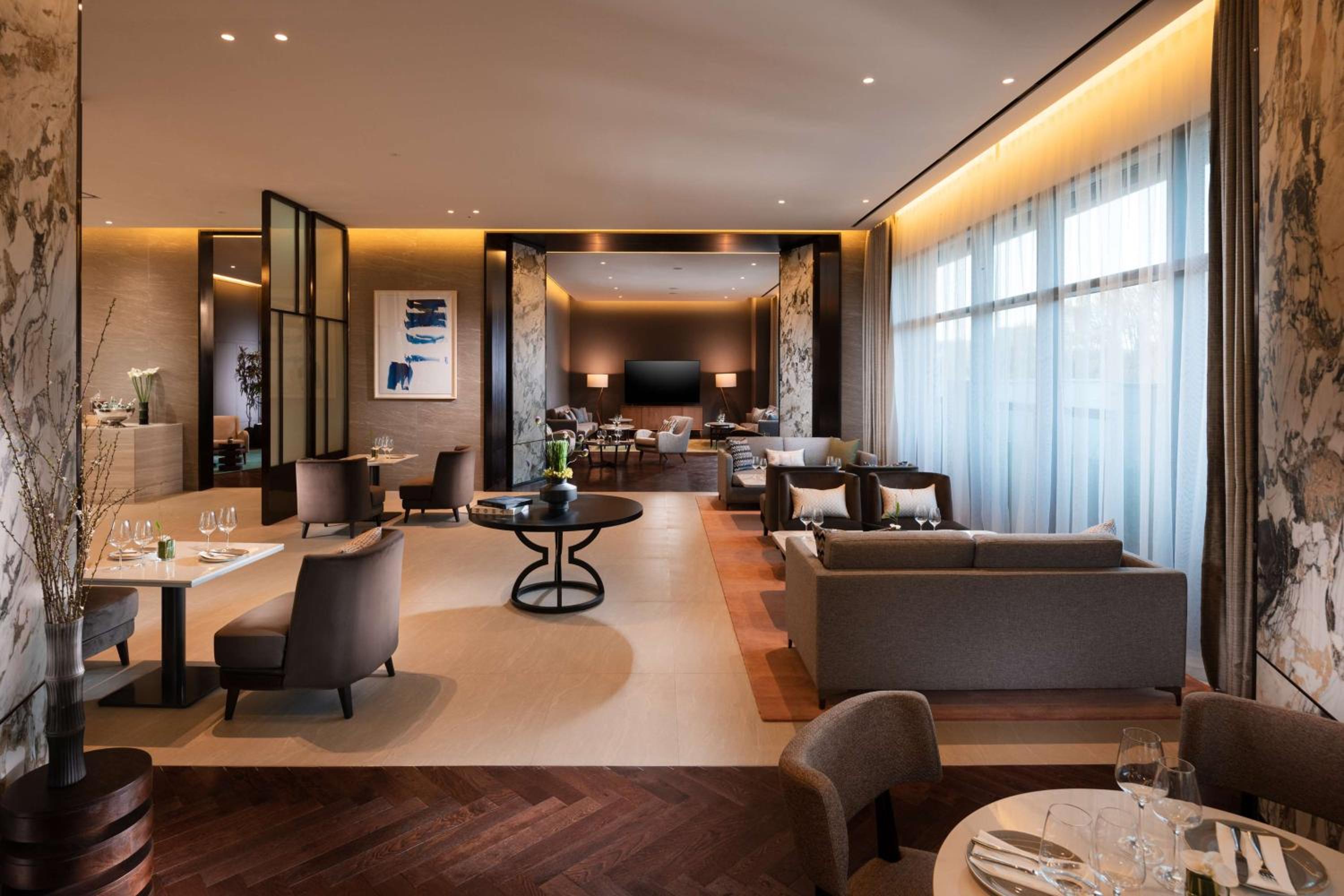 Executive King Room - Photo 5