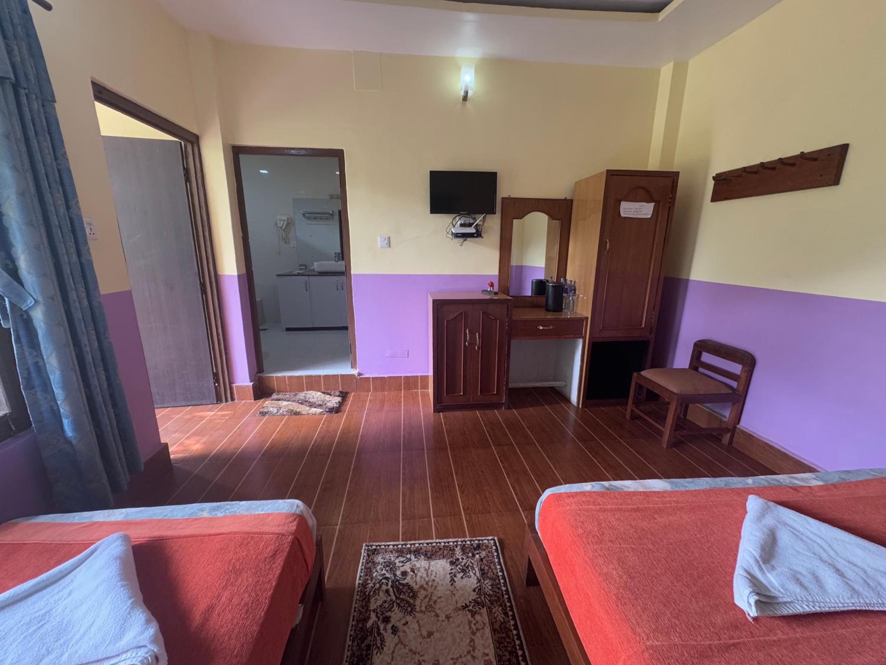 Economy Double Or Twin Room photo 2