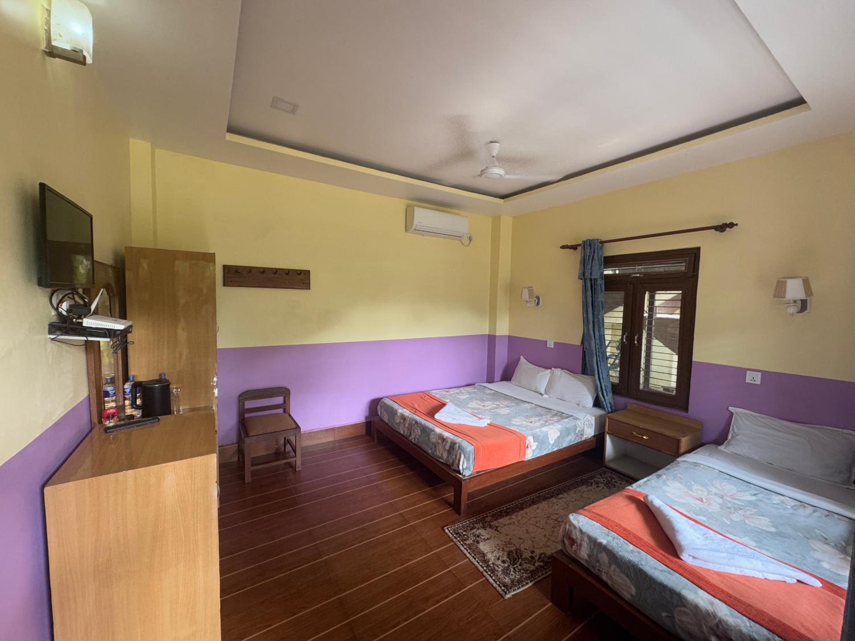 Economy Double Or Twin Room photo 3
