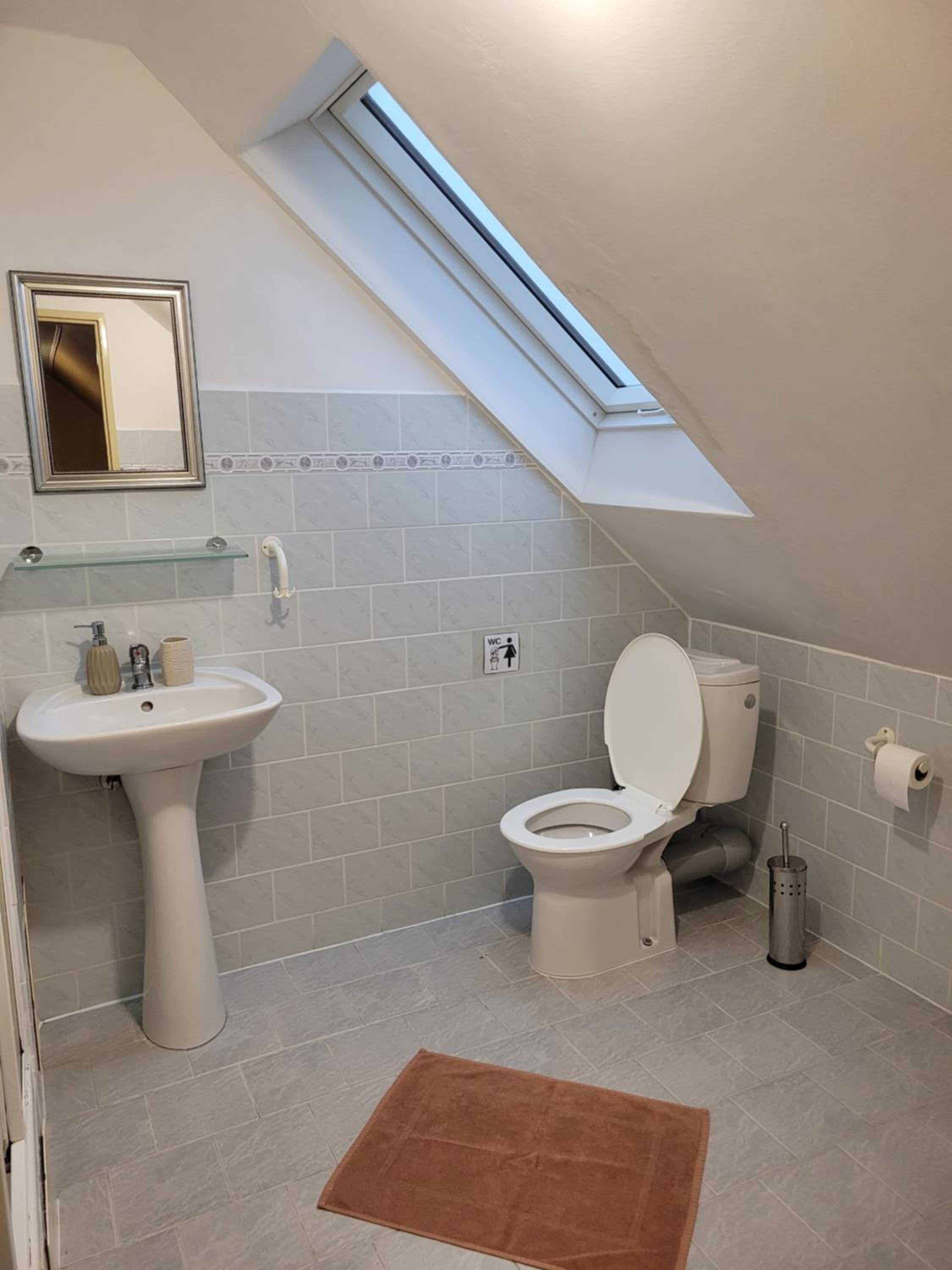 Triple Room with Shower photo 2