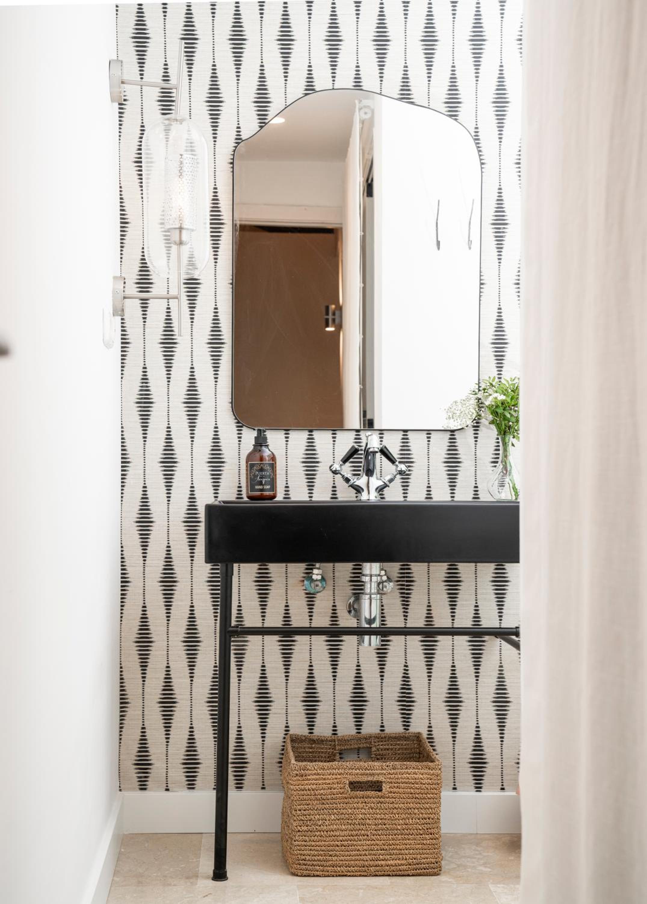 Double Room with Private External Bathroom photo 2