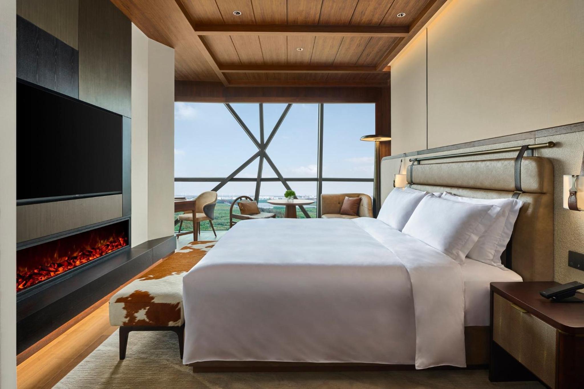 Premium King Room with Ski Concierge