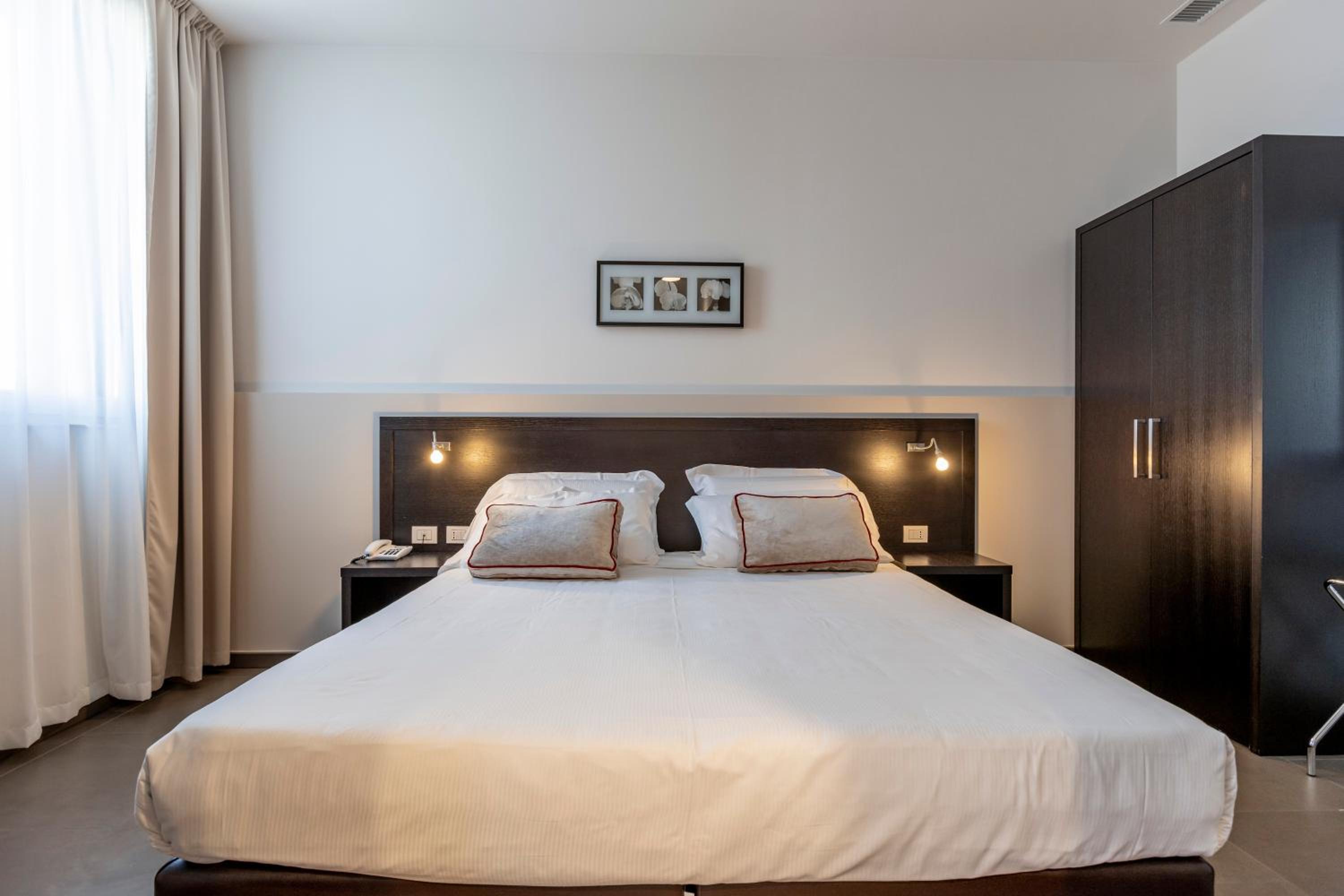 Superior Double or Twin Room photo 1