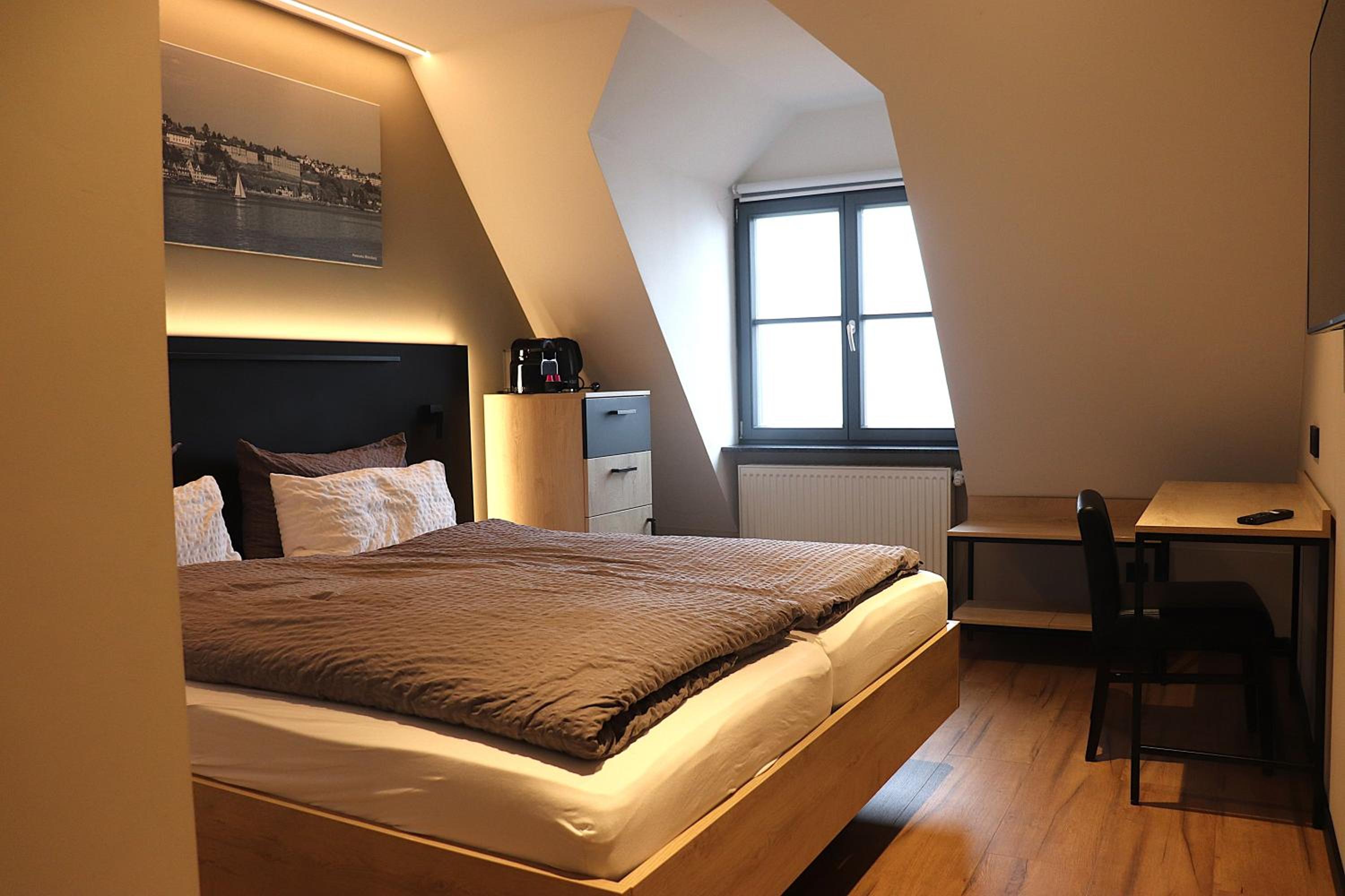 Double Room with Lake View