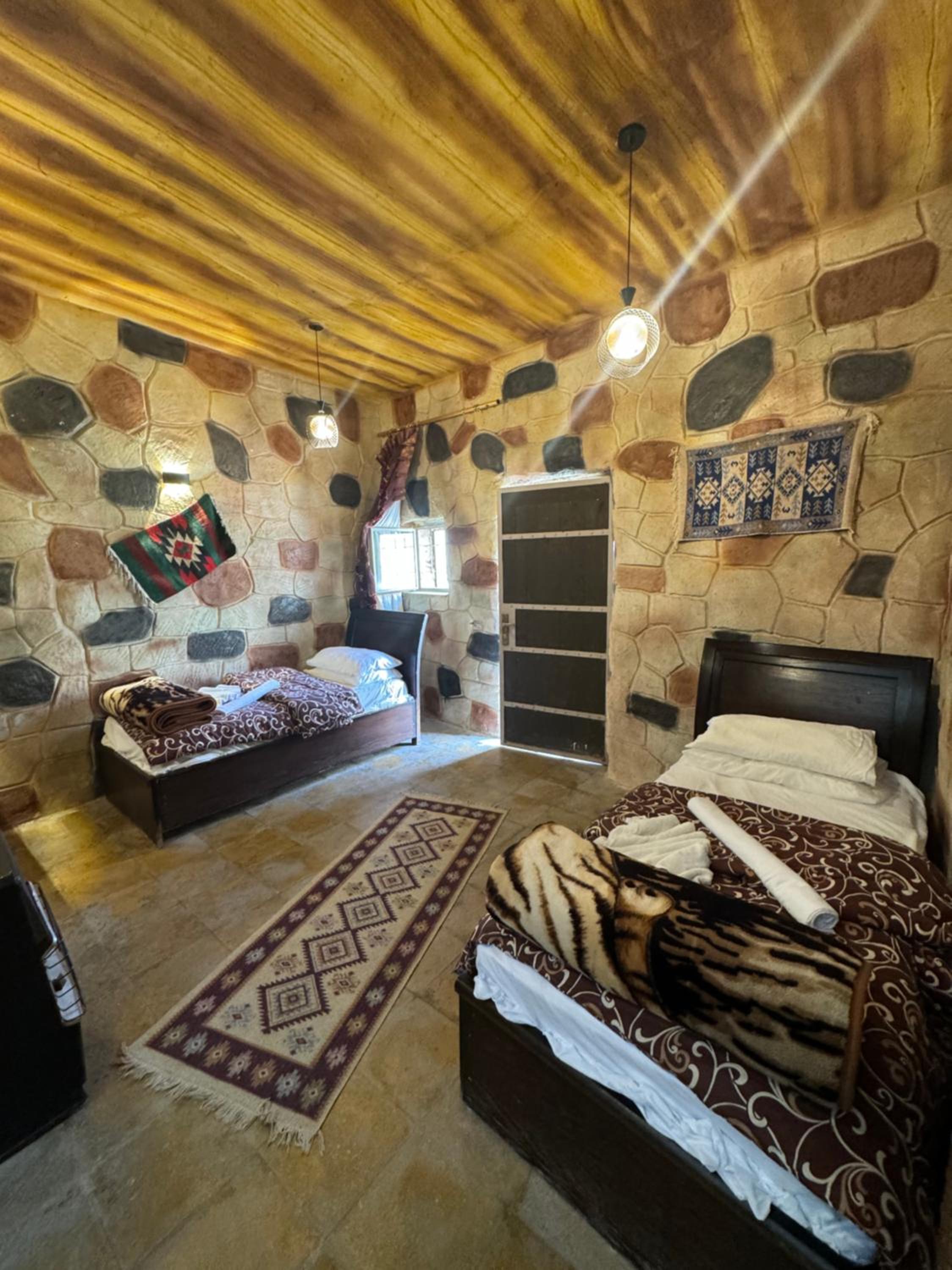 3-Bed Mixed Dormitory Room photo 1